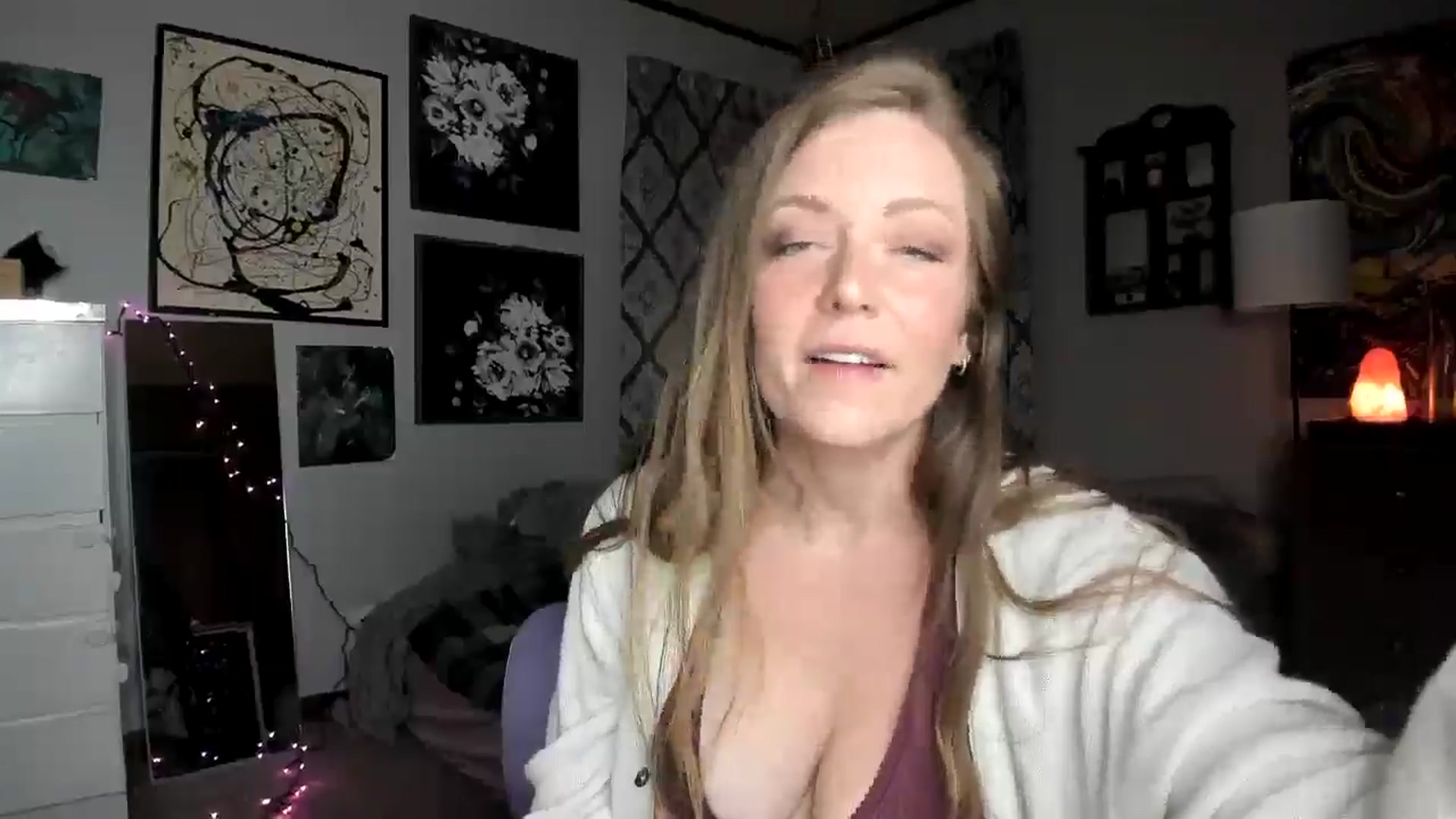 Gallery image thumbnail from KennaKind's myfreecams stream on, 09/22/2025, 03:26 image 4 of 20