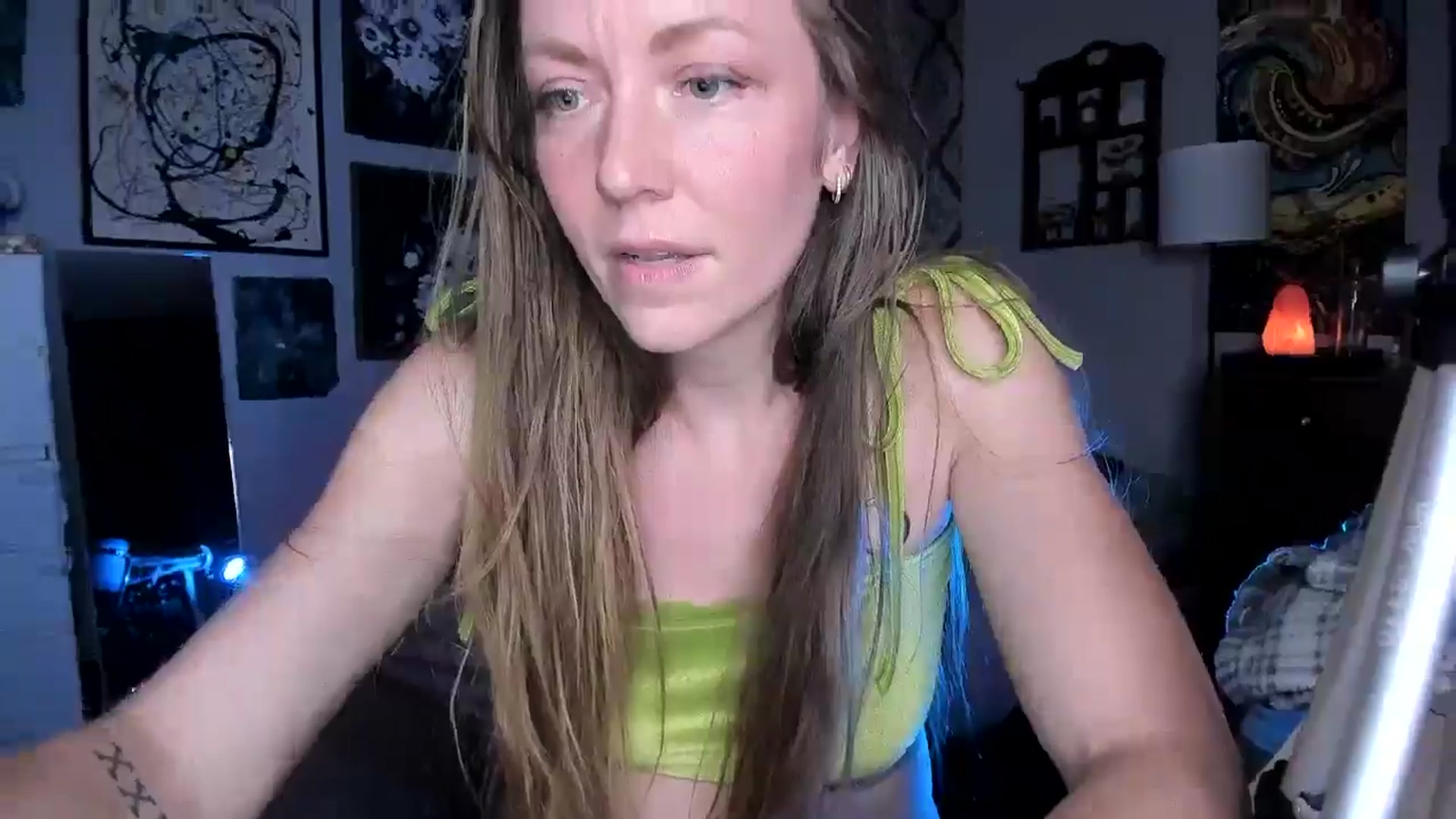 Gallery image thumbnail from KennaKind's myfreecams stream on, 10/20/2025, 03:06 image 13 of 20