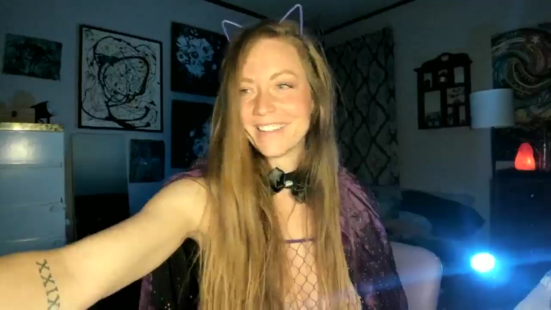 Gallery image thumbnail from KennaKind's myfreecams stream on, 10/27/2025, 03:10 image 12 of 20