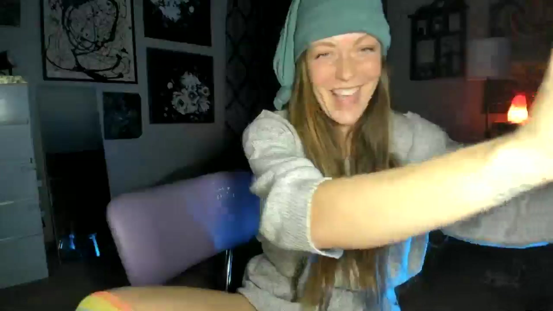 Gallery image thumbnail from KennaKind's myfreecams stream on, 10/31/2025, 01:40 image 9 of 20