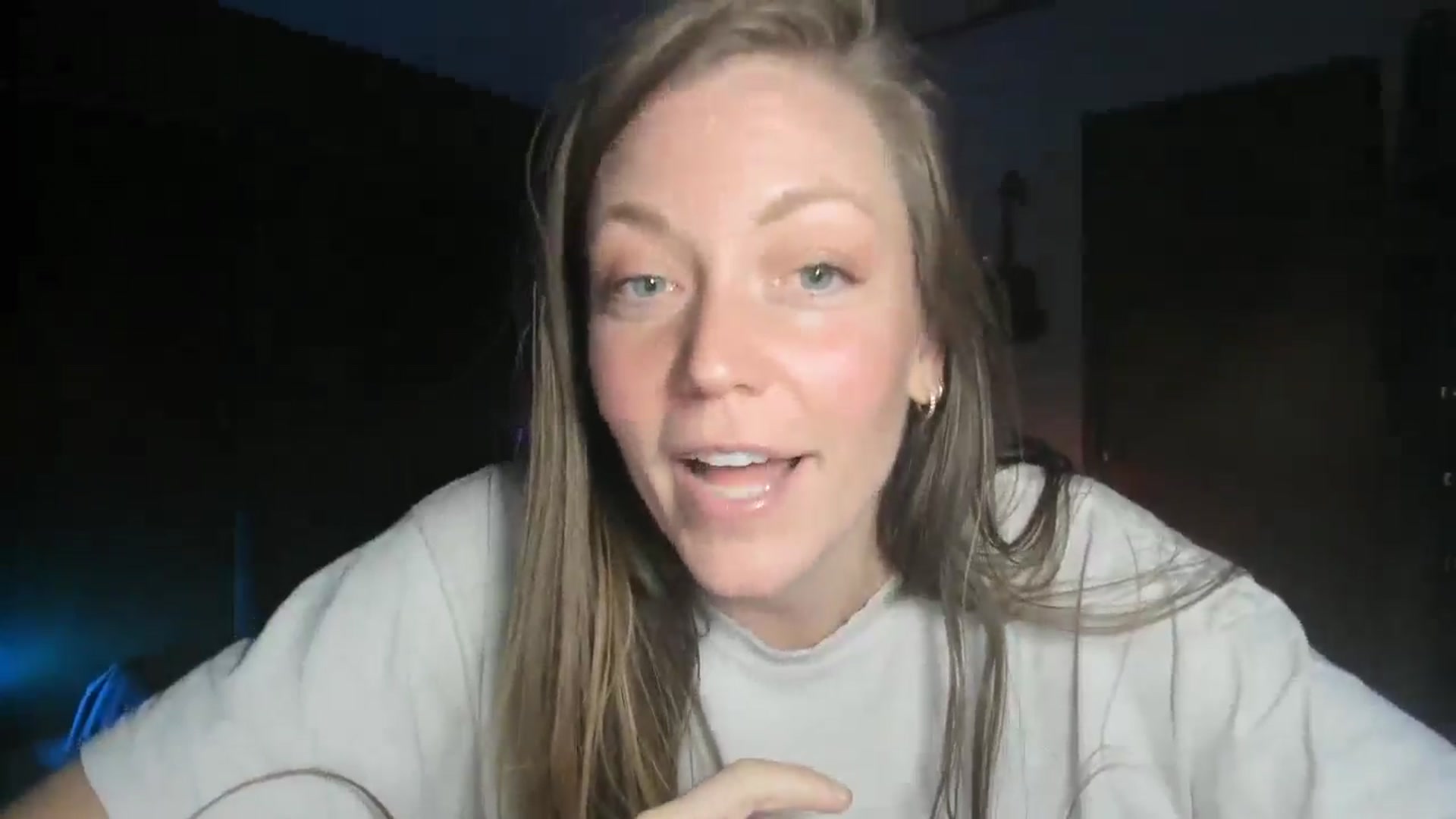 Gallery image thumbnail from KennaKind's myfreecams stream on, 11/10/2025, 02:34 image 2 of 20