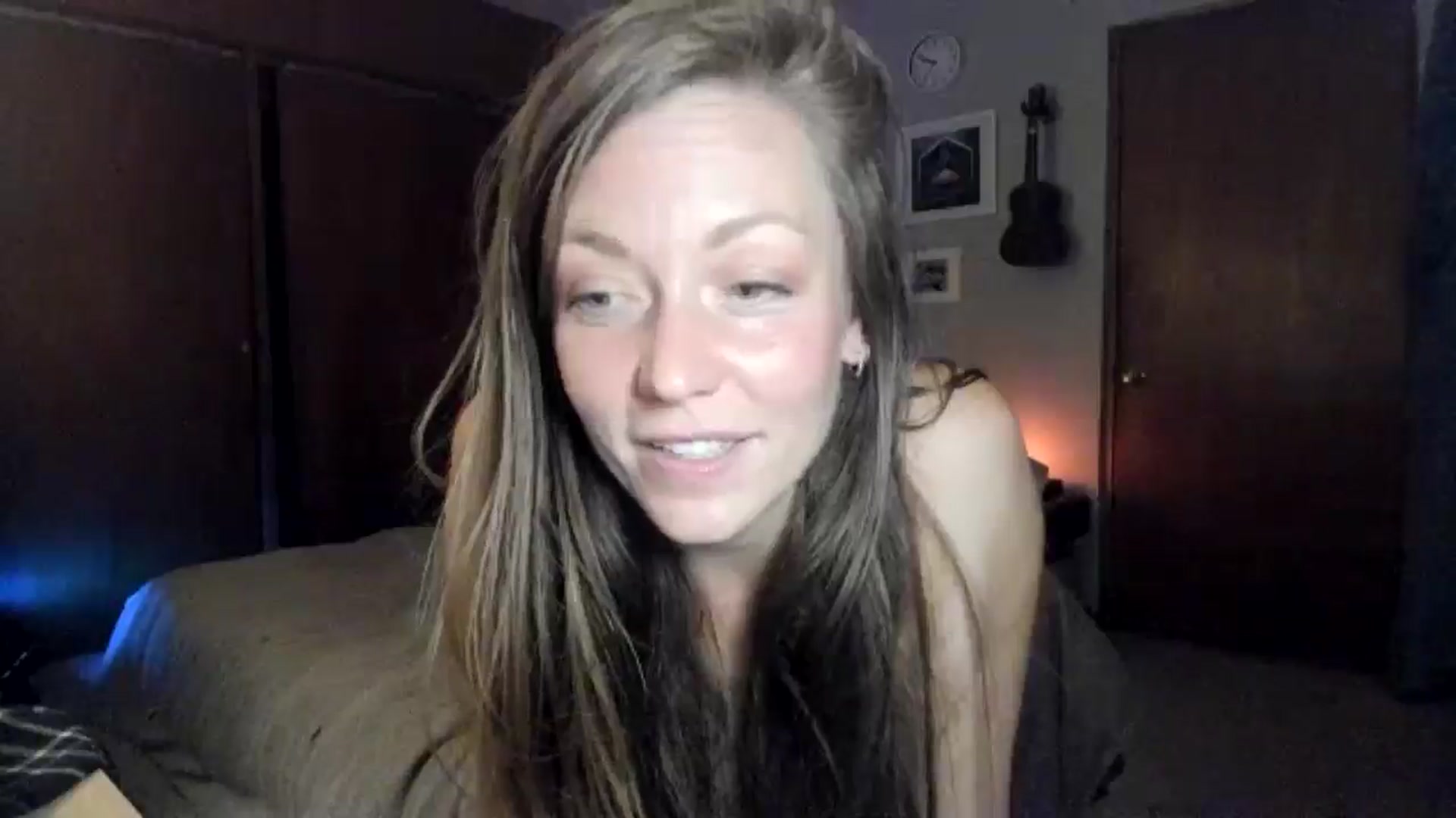 Gallery image thumbnail from KennaKind's myfreecams stream on, 11/10/2025, 04:05 image 13 of 20