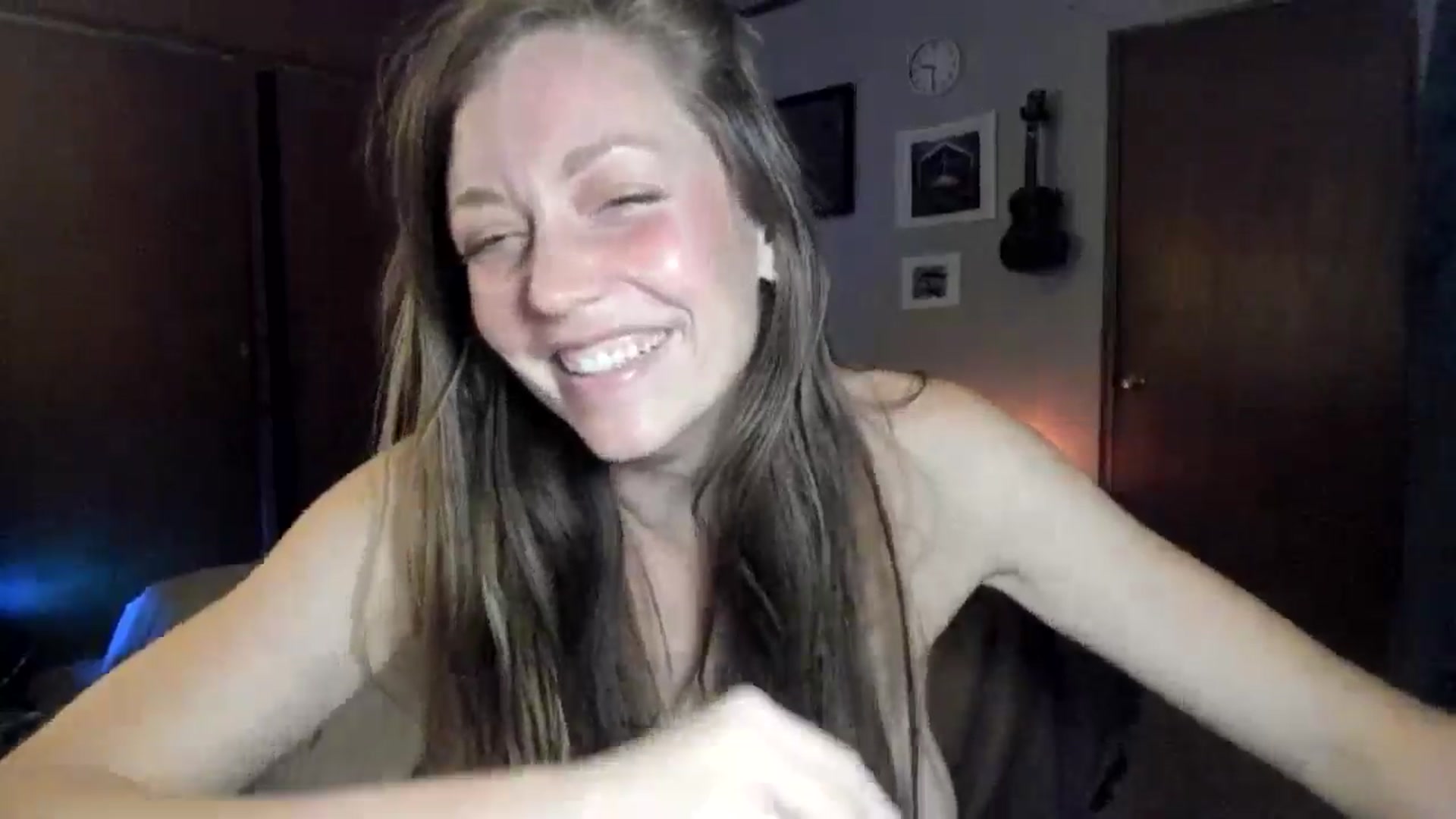 Gallery image thumbnail from KennaKind's myfreecams stream on, 11/10/2025, 04:05 image 11 of 20