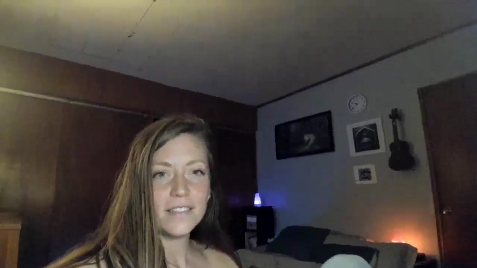 Gallery image thumbnail from KennaKind's myfreecams stream on, 11/10/2025, 04:05 image 14 of 20