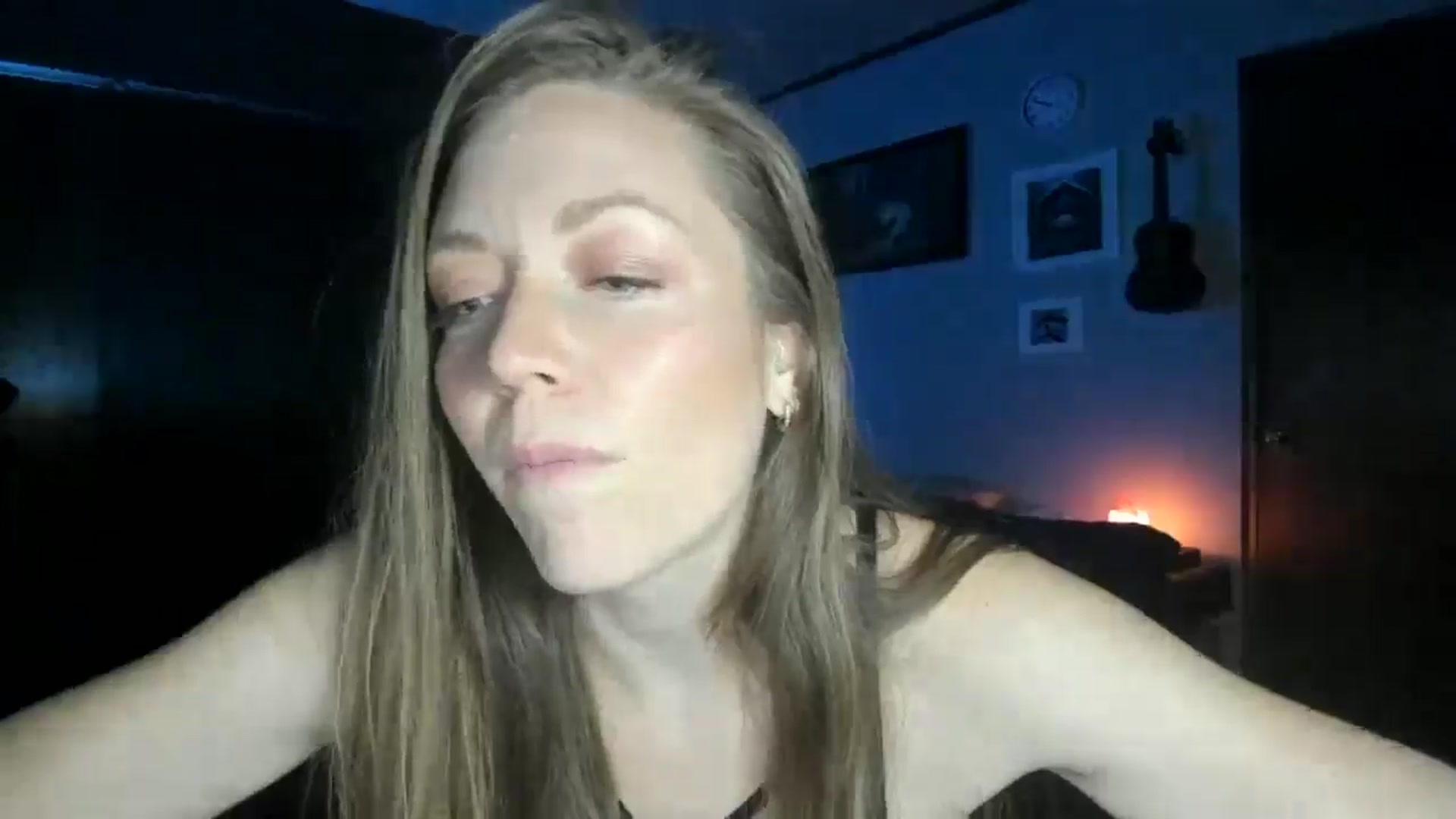 Gallery image thumbnail from KennaKind's myfreecams stream on, 11/14/2025, 04:11 image 16 of 20