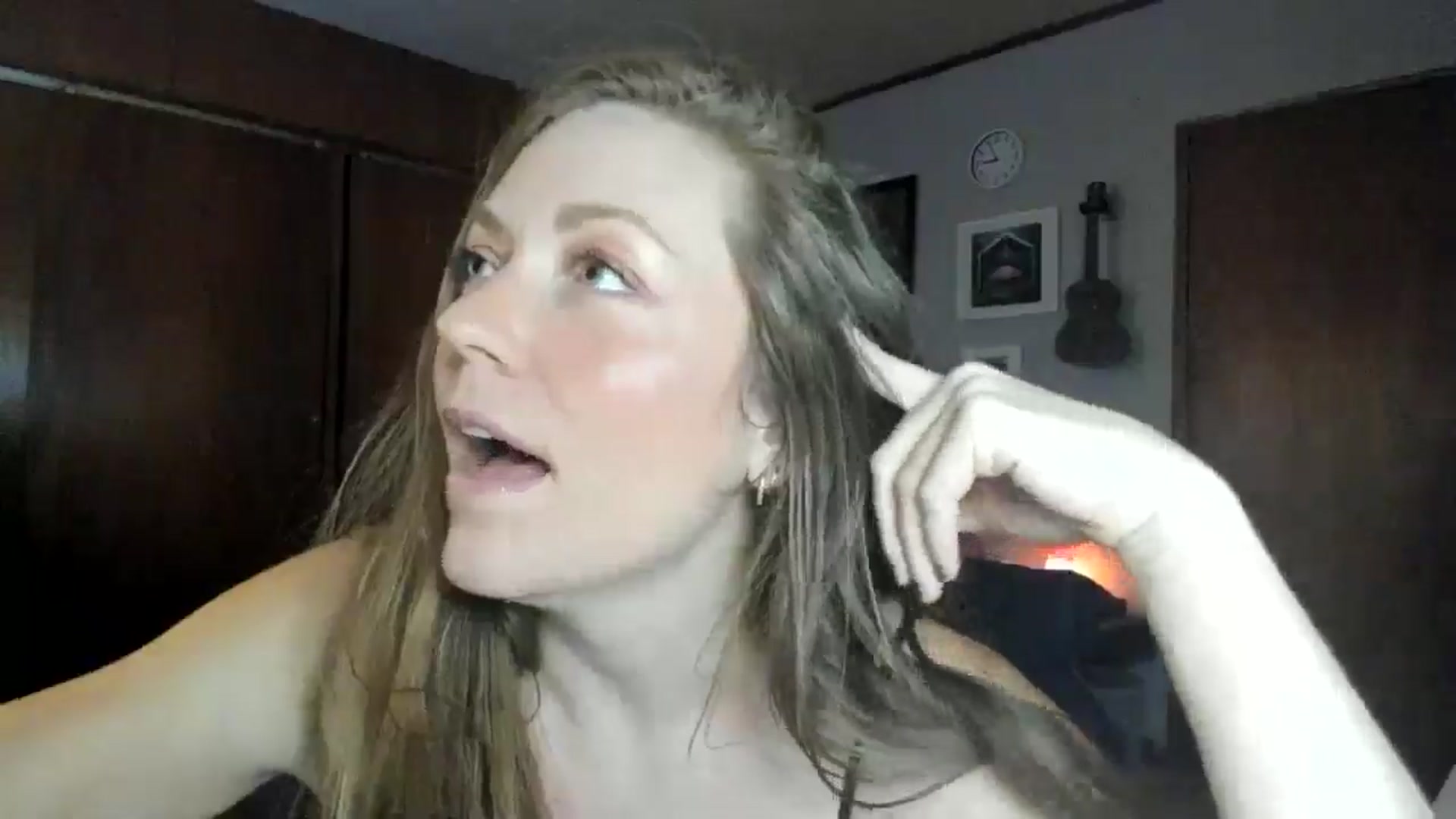 Gallery image thumbnail from KennaKind's myfreecams stream on, 11/16/2025, 03:48 image 10 of 20