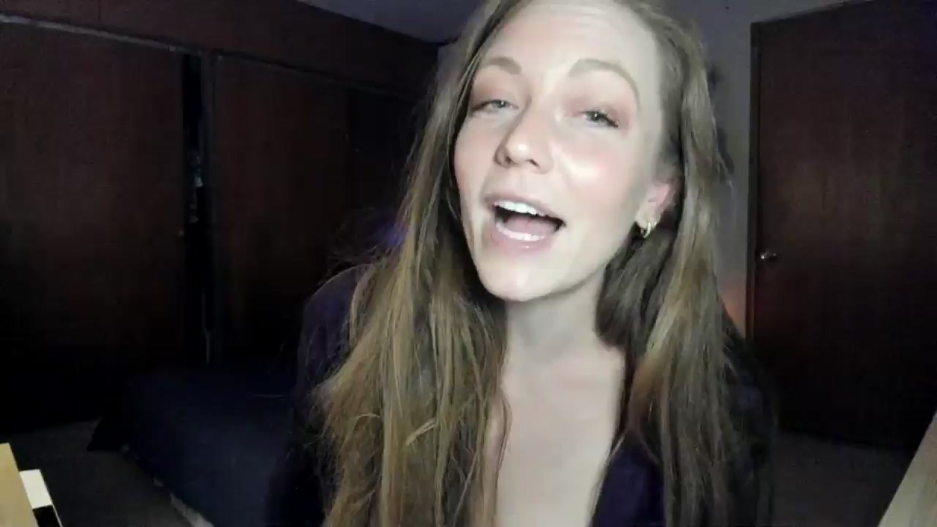 Gallery image thumbnail from KennaKind's myfreecams stream on, 11/23/2025, 04:17 image 8 of 20