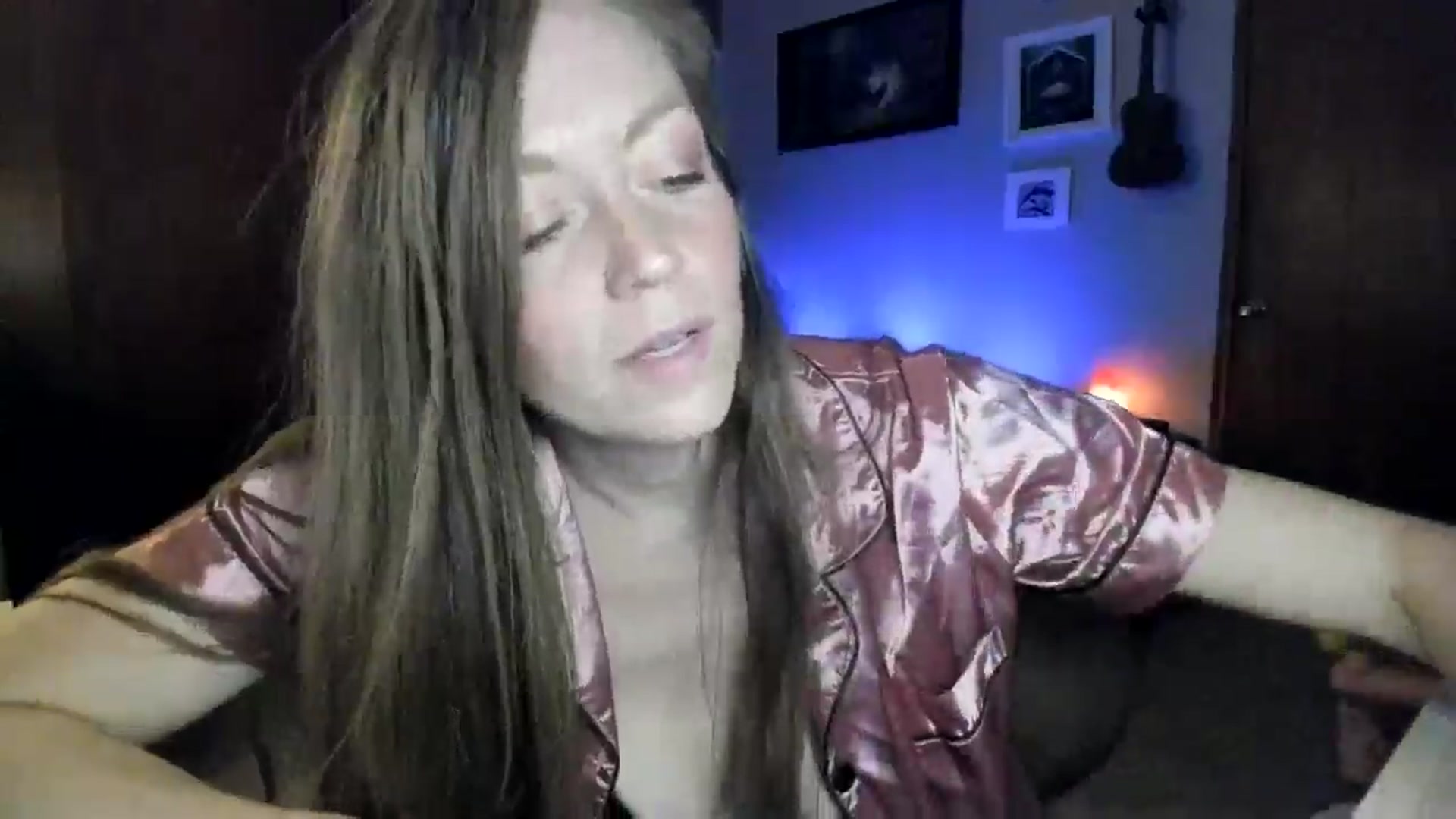 Gallery image thumbnail from KennaKind's myfreecams stream on, 11/24/2025, 04:30 image 18 of 20