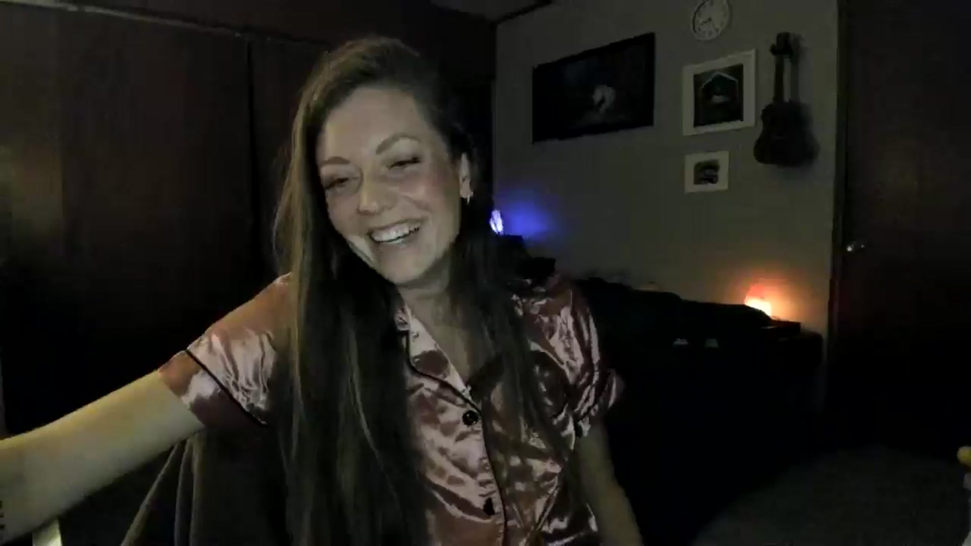 Gallery image thumbnail from KennaKind's myfreecams stream on, 11/24/2025, 04:30 image 3 of 20
