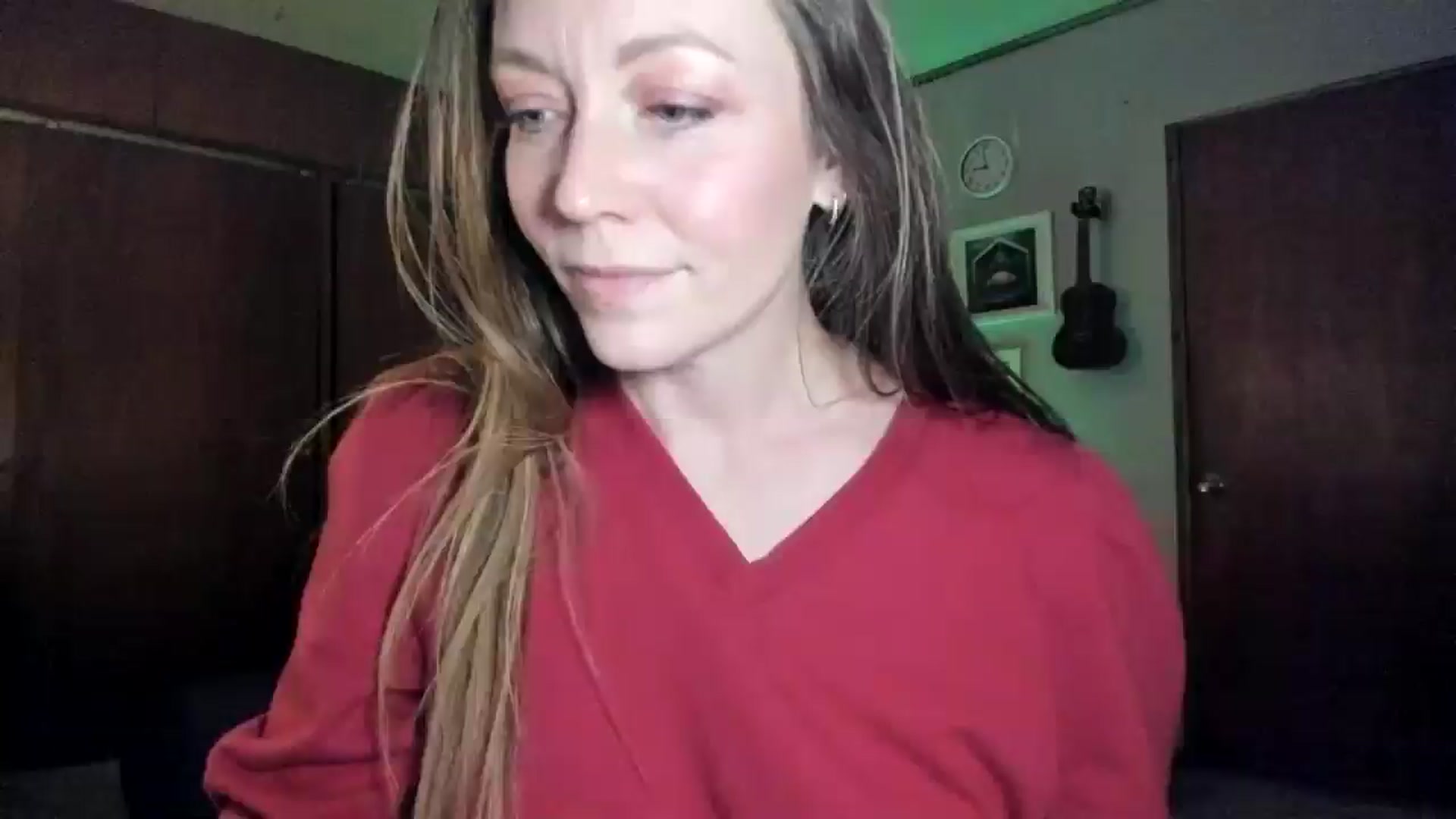 Gallery image thumbnail from KennaKind's myfreecams stream on, 12/05/2025, 03:16 image 10 of 20