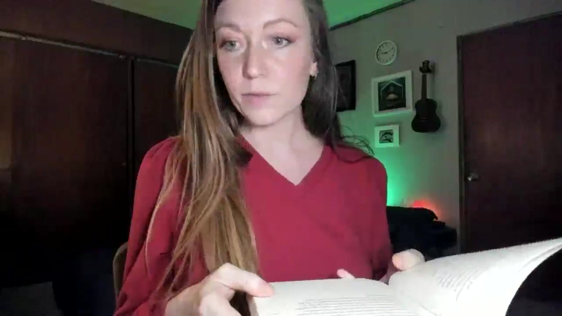 Gallery image thumbnail from KennaKind's myfreecams stream on, 12/05/2025, 03:16 image 19 of 20