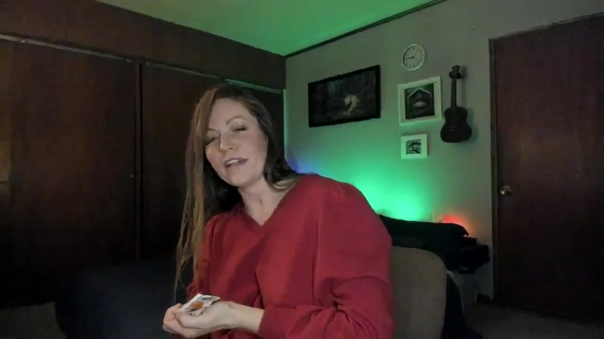 Gallery image thumbnail from KennaKind's myfreecams stream on, 12/05/2025, 03:16 image 15 of 20