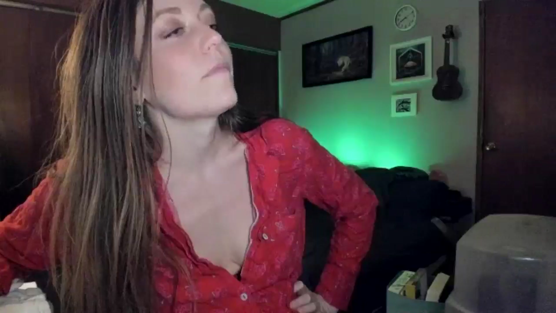Gallery image thumbnail from KennaKind's myfreecams stream on, 12/08/2025, 02:30 image 5 of 20