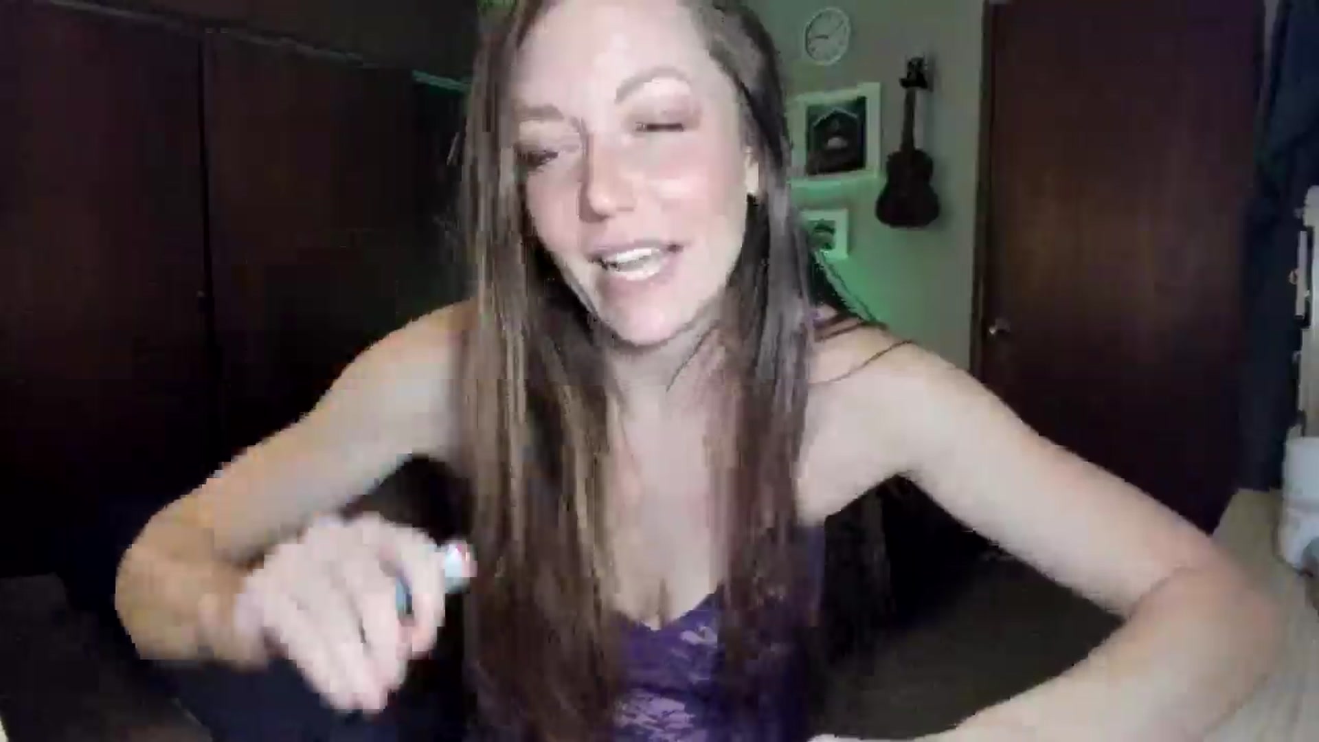 Gallery image thumbnail from KennaKind's myfreecams stream on, 12/12/2025, 04:25 image 7 of 20