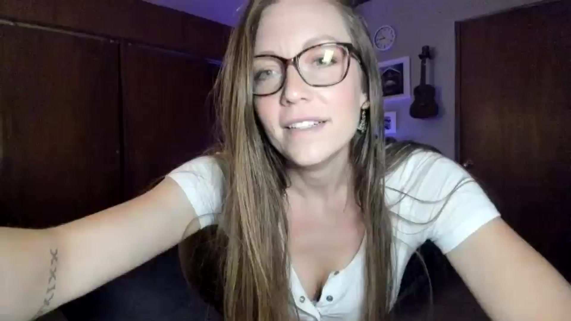 Gallery image thumbnail from KennaKind's myfreecams stream on, 12/14/2025, 04:22 image 2 of 20