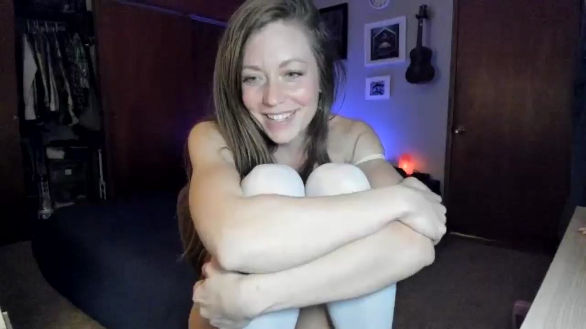 Gallery image thumbnail from KennaKind's myfreecams stream on, 12/14/2025, 04:22 image 17 of 20