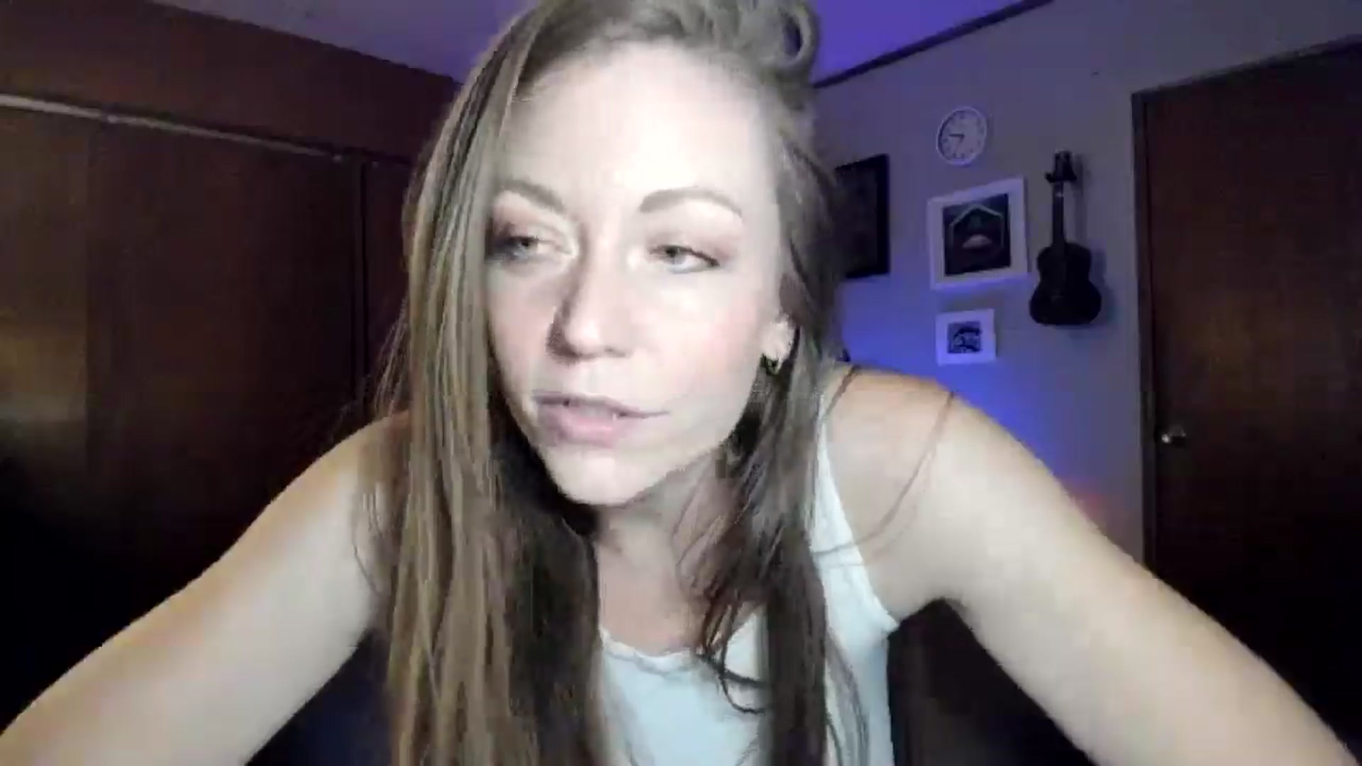 Gallery image thumbnail from KennaKind's myfreecams stream on, 12/15/2025, 04:11 image 2 of 20