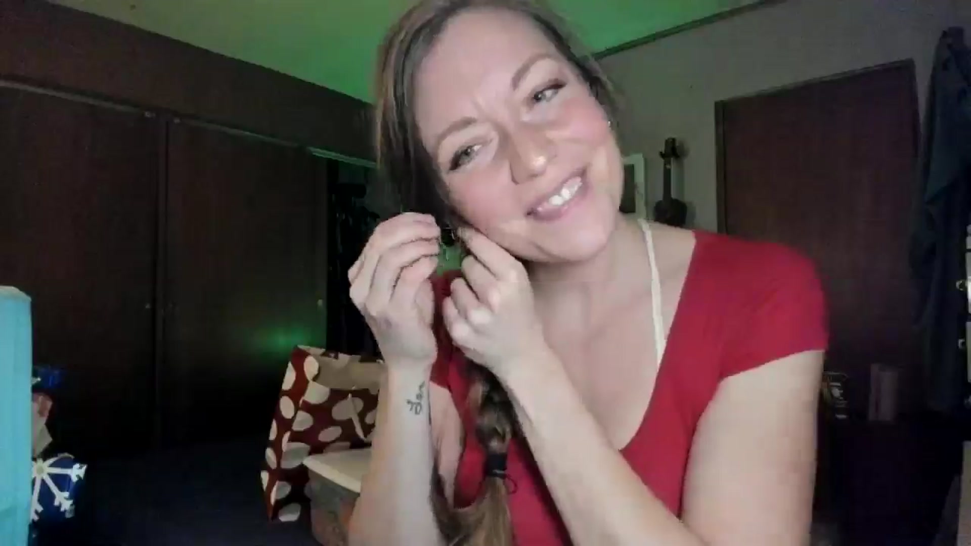 Gallery image thumbnail from KennaKind's myfreecams stream on, 12/21/2025, 04:13 image 3 of 20