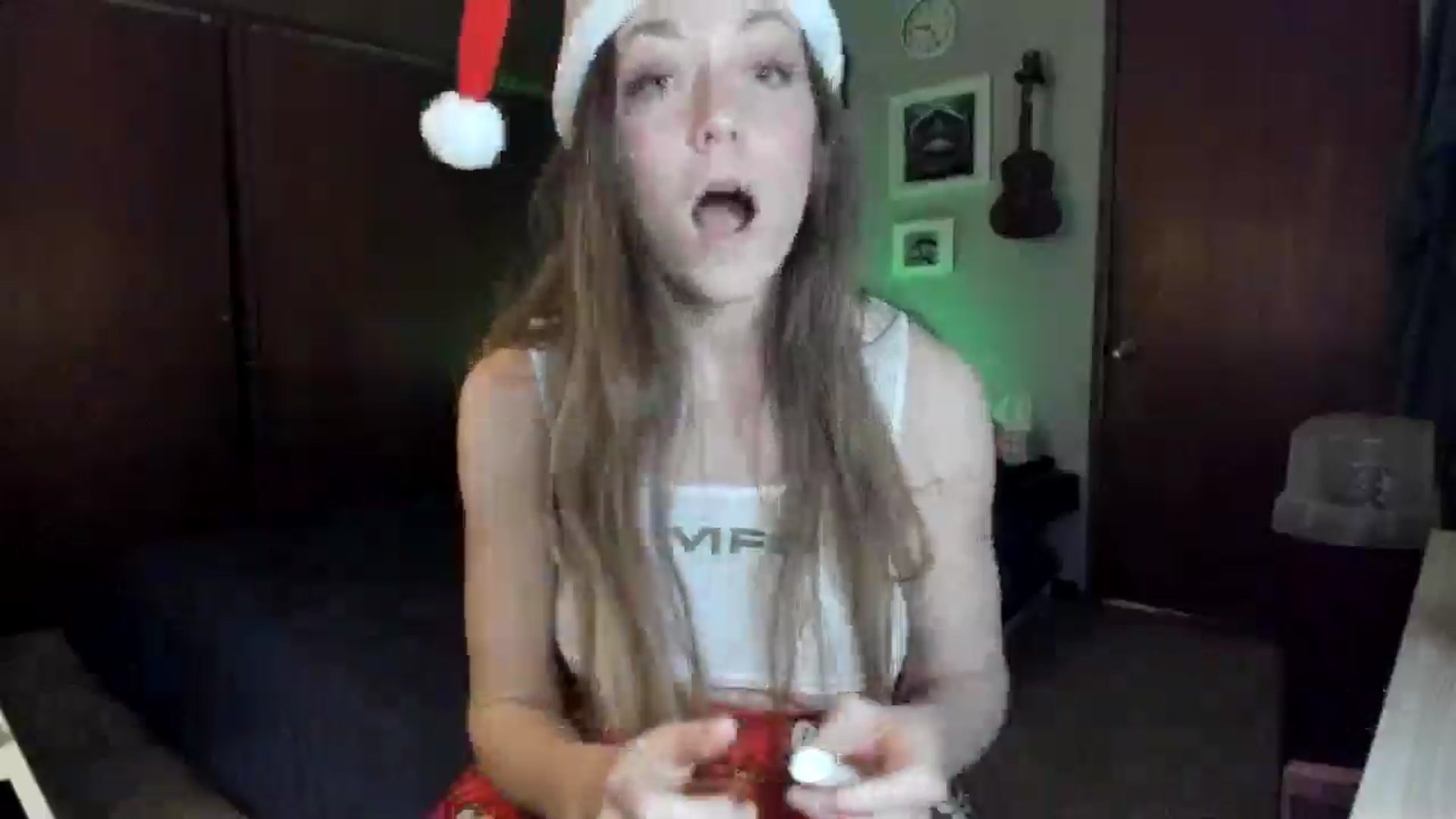 Gallery image thumbnail from KennaKind's myfreecams stream on, 12/22/2025, 04:19 image 13 of 20