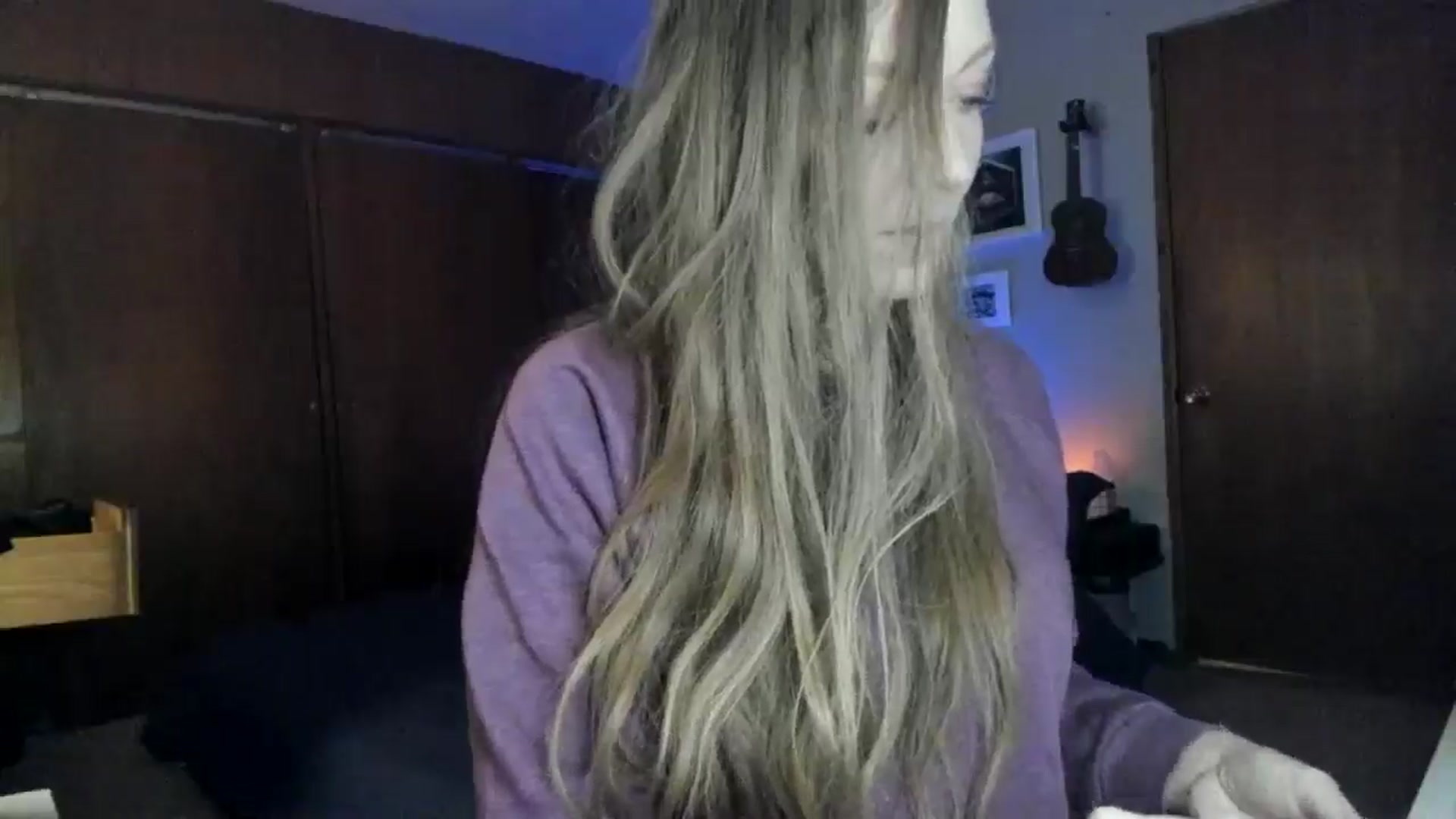 Gallery image thumbnail from KennaKind's myfreecams stream on, 12/28/2025, 04:16 image 7 of 20