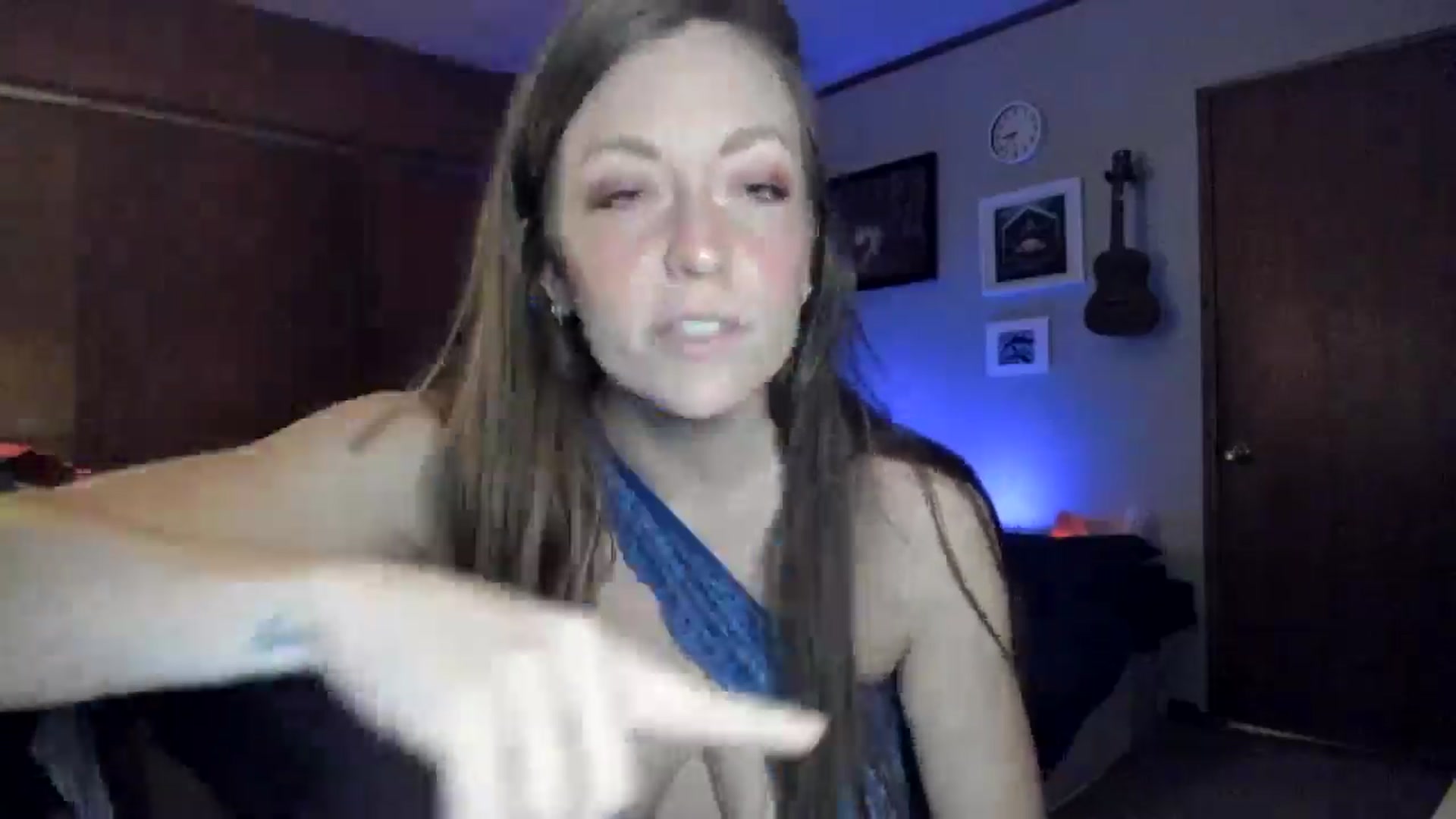 Gallery image thumbnail from KennaKind's myfreecams stream on, 12/29/2025, 02:44 image 14 of 20