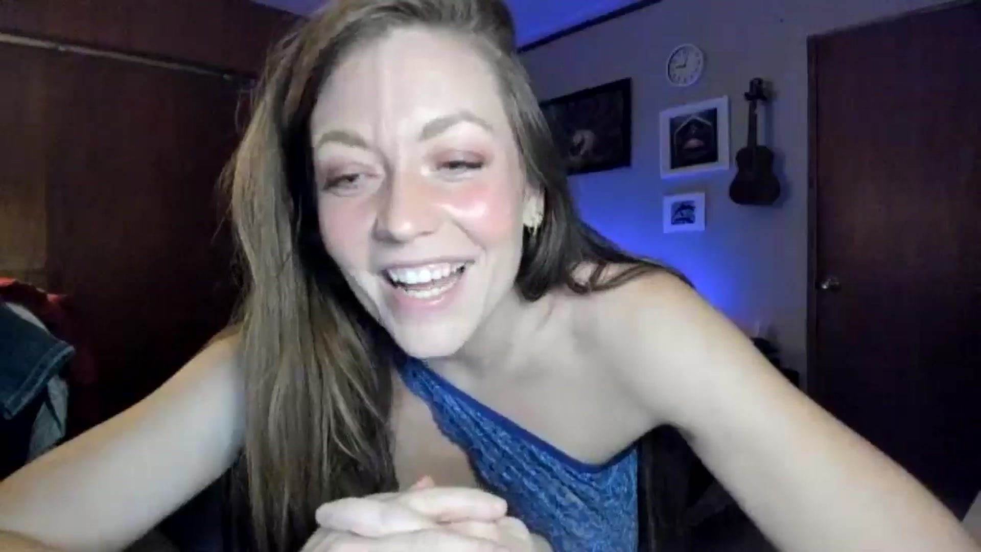 Gallery image thumbnail from KennaKind's myfreecams stream on, 12/29/2025, 04:22 image 3 of 20