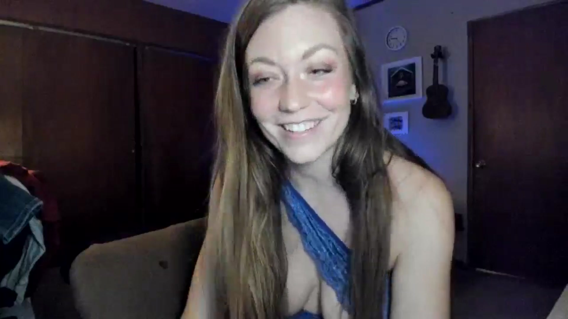 Gallery image thumbnail from KennaKind's myfreecams stream on, 12/29/2025, 04:22 image 8 of 20