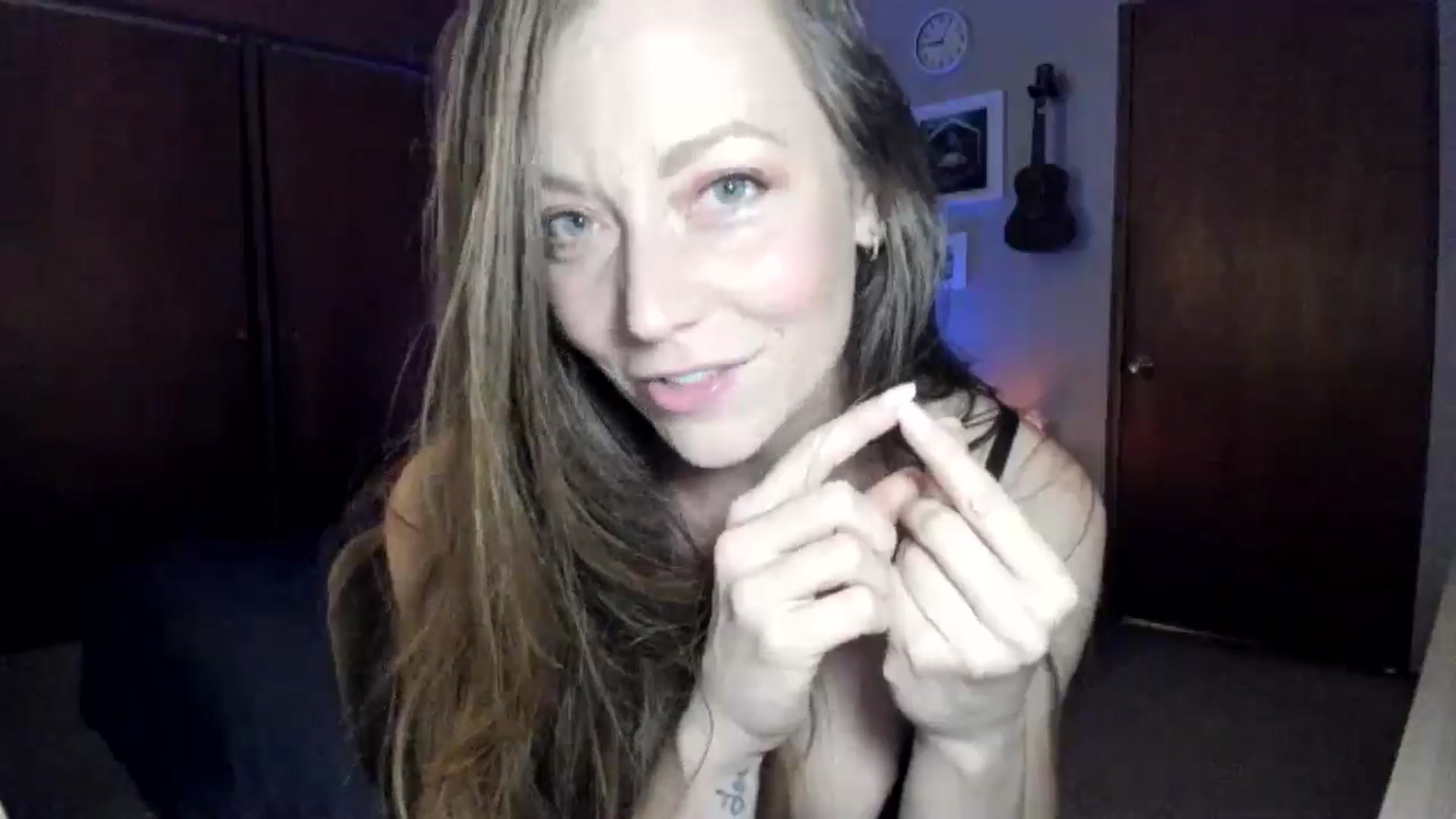 Gallery image thumbnail from KennaKind's myfreecams stream on, 01/11/2026, 03:12 image 10 of 20