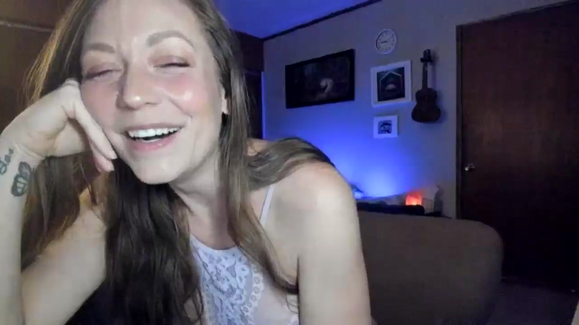 Gallery image thumbnail from KennaKind's myfreecams stream on, 01/18/2026, 04:15 image 3 of 20