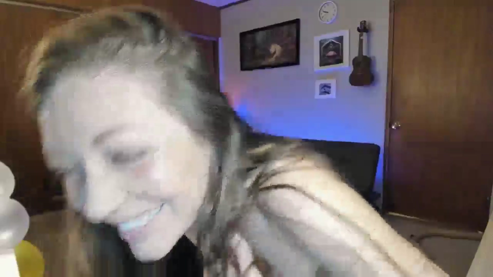 Gallery image thumbnail from KennaKind's myfreecams stream on, 04/13/2026, 03:02 image 15 of 20