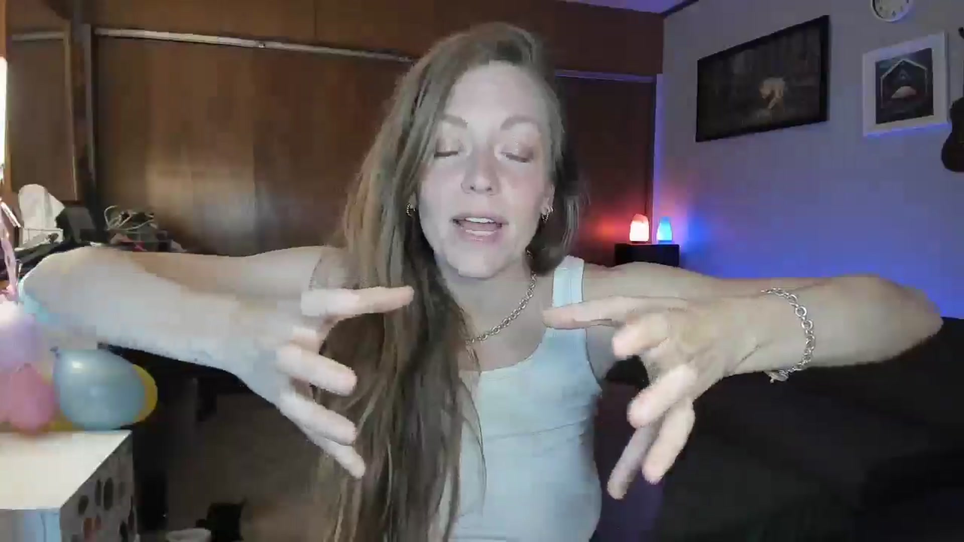 Gallery image thumbnail from KennaKind's myfreecams stream on, 05/08/2026, 02:46 image 9 of 20