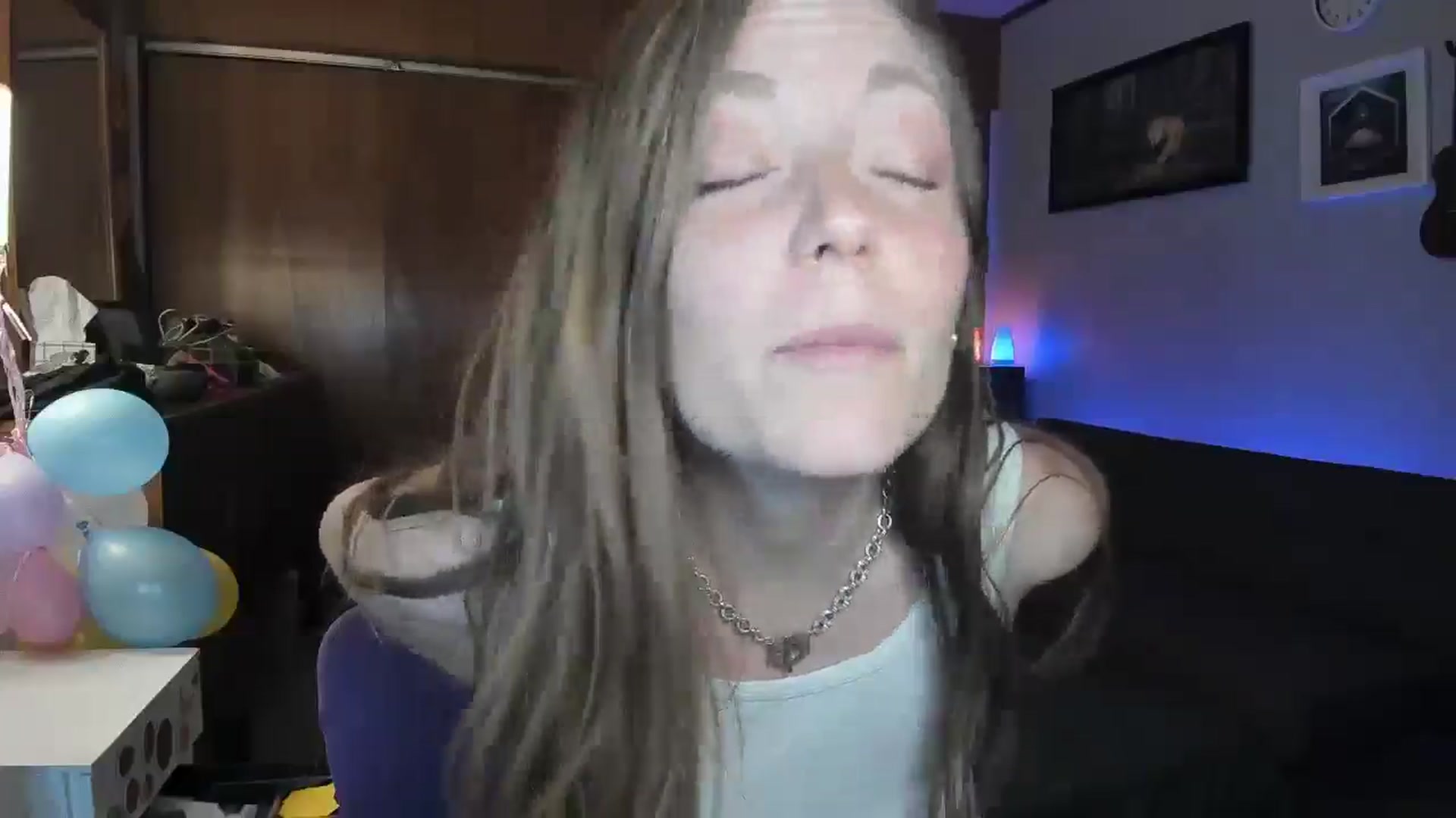 Gallery image thumbnail from KennaKind's myfreecams stream on, 05/08/2026, 02:46 image 13 of 20