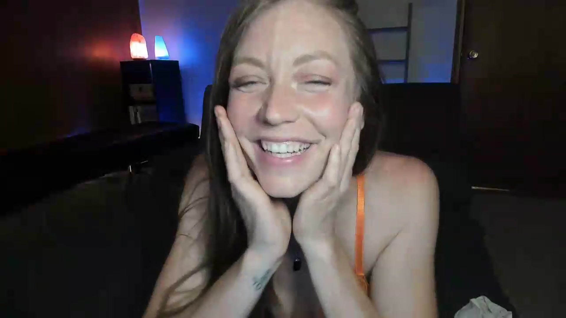 Gallery image thumbnail from KennaKind's myfreecams stream on, 06/21/2026, 02:46 image 15 of 20