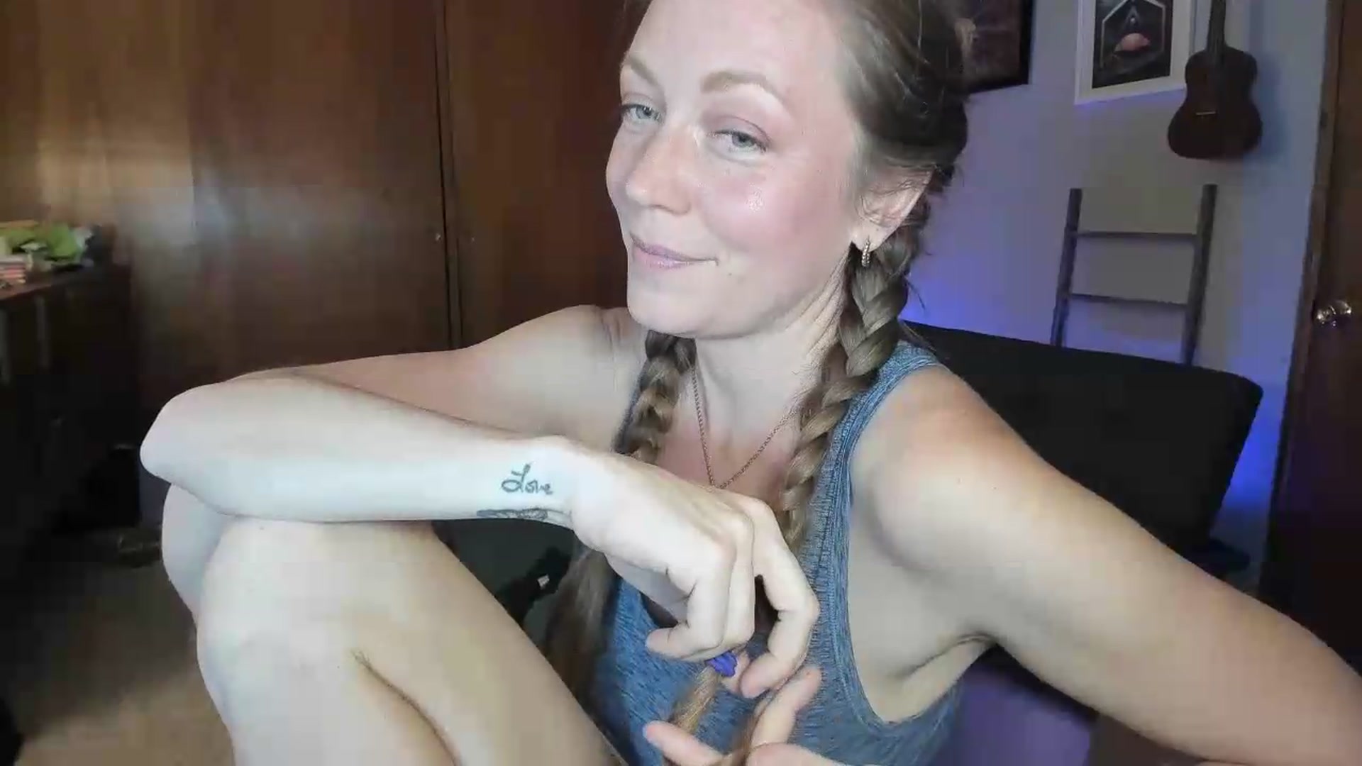 Gallery image thumbnail from KennaKind's myfreecams stream on, 06/26/2026, 03:13 image 11 of 20
