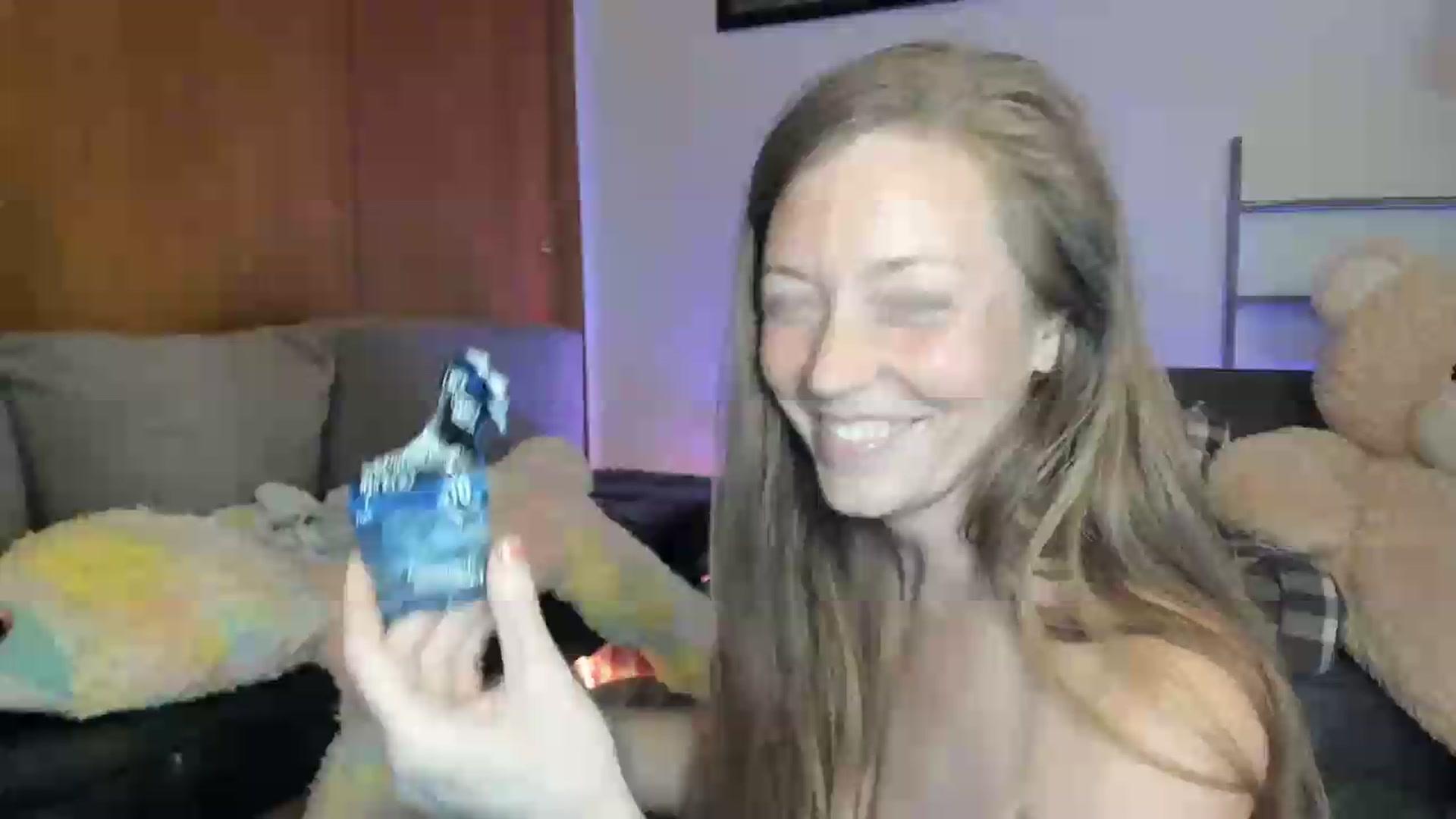 Gallery image thumbnail from KennaKind's myfreecams stream on, 08/03/2026, 03:08 image 10 of 20