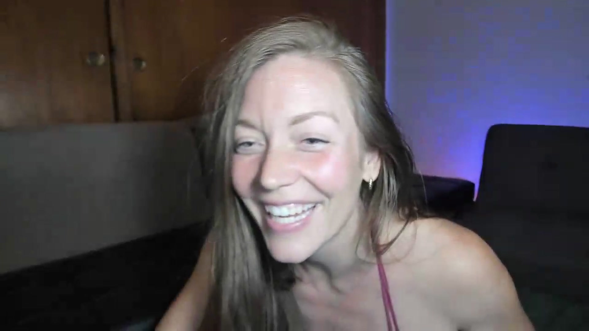 Gallery image thumbnail from KennaKind's myfreecams stream on, 08/09/2026, 03:21 image 14 of 20