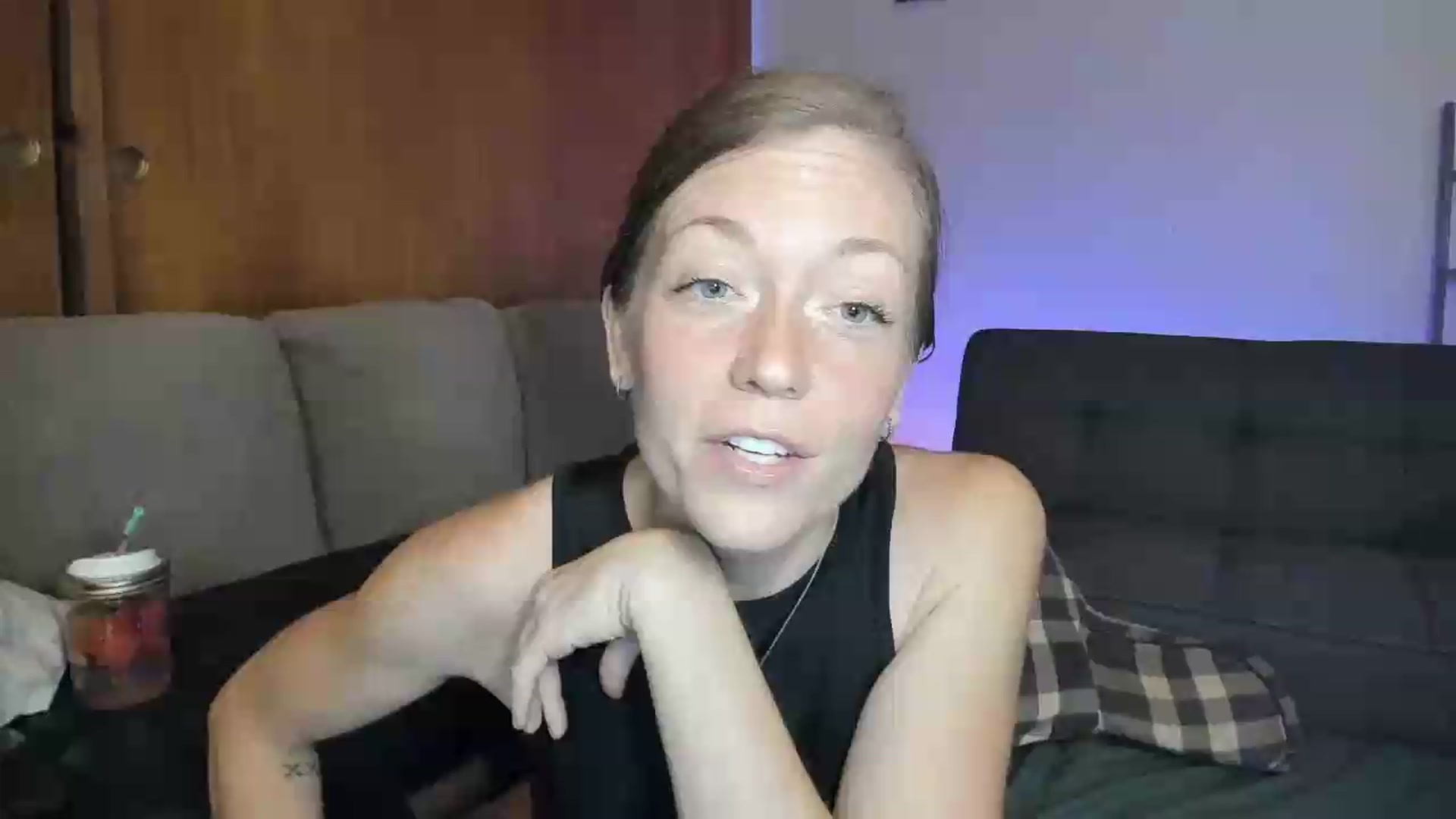 Gallery image thumbnail from KennaKind's myfreecams stream on, 08/10/2026, 03:14 image 1 of 20