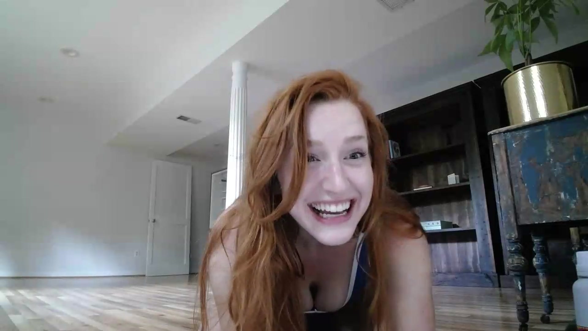 Gallery image thumbnail from KennedyLovee's myfreecams stream on, 07/01/2026, 18:43 image 7 of 20