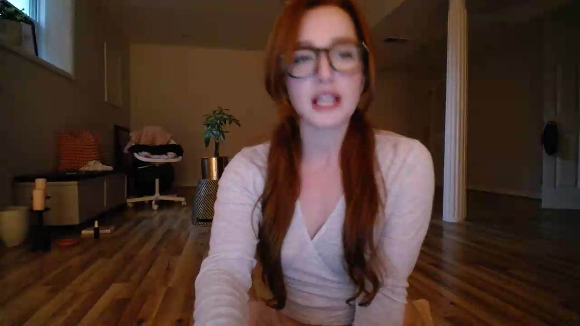 Gallery image thumbnail from KennedyLovee's myfreecams stream on, 07/21/2026, 23:43 image 3 of 20