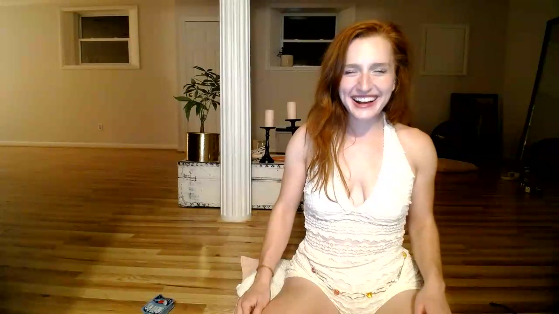 Gallery image thumbnail from KennedyLovee's myfreecams stream on, 08/25/2026, 02:35 image 16 of 20