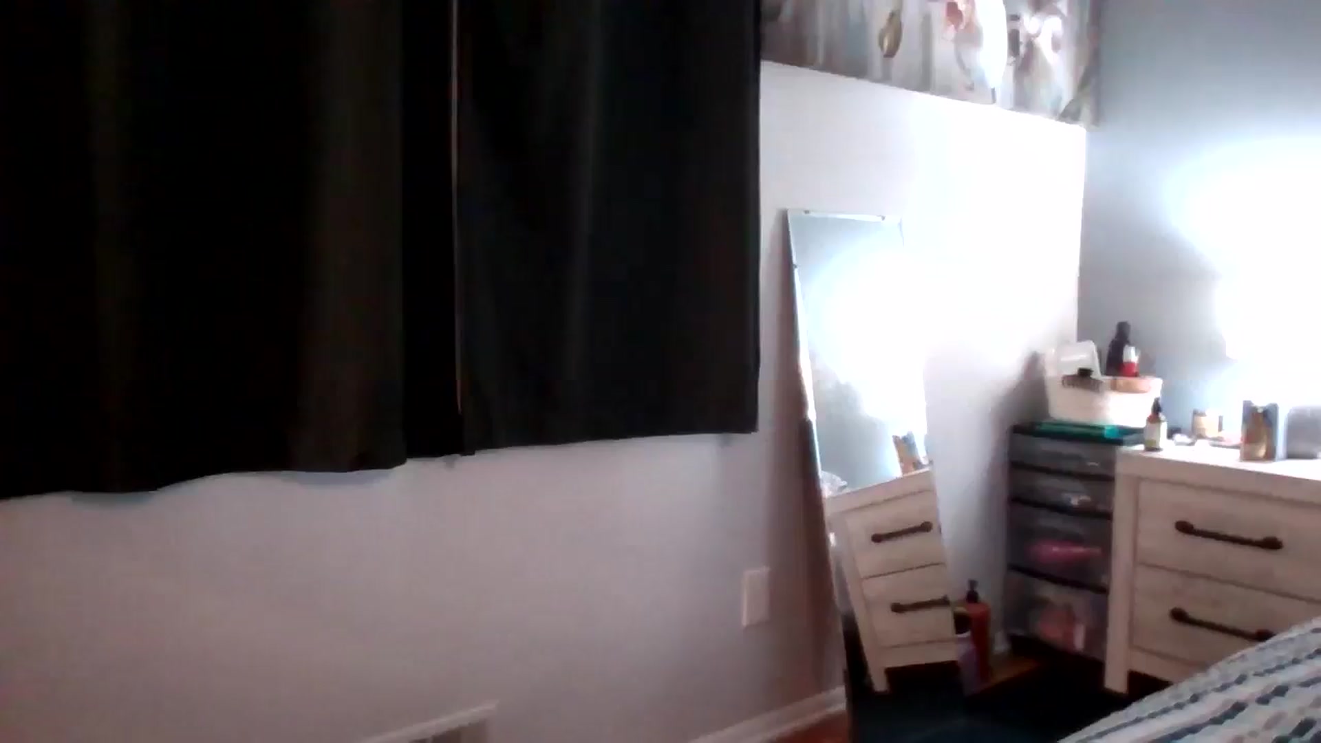 Gallery image thumbnail from Kennedy_River's myfreecams stream on, 07/25/2024, 24:00 image 8 of 20