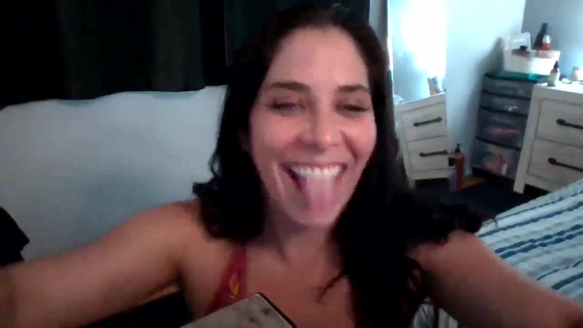 Gallery image thumbnail from Kennedy_River's myfreecams stream on, 07/25/2024, 24:00 image 7 of 20