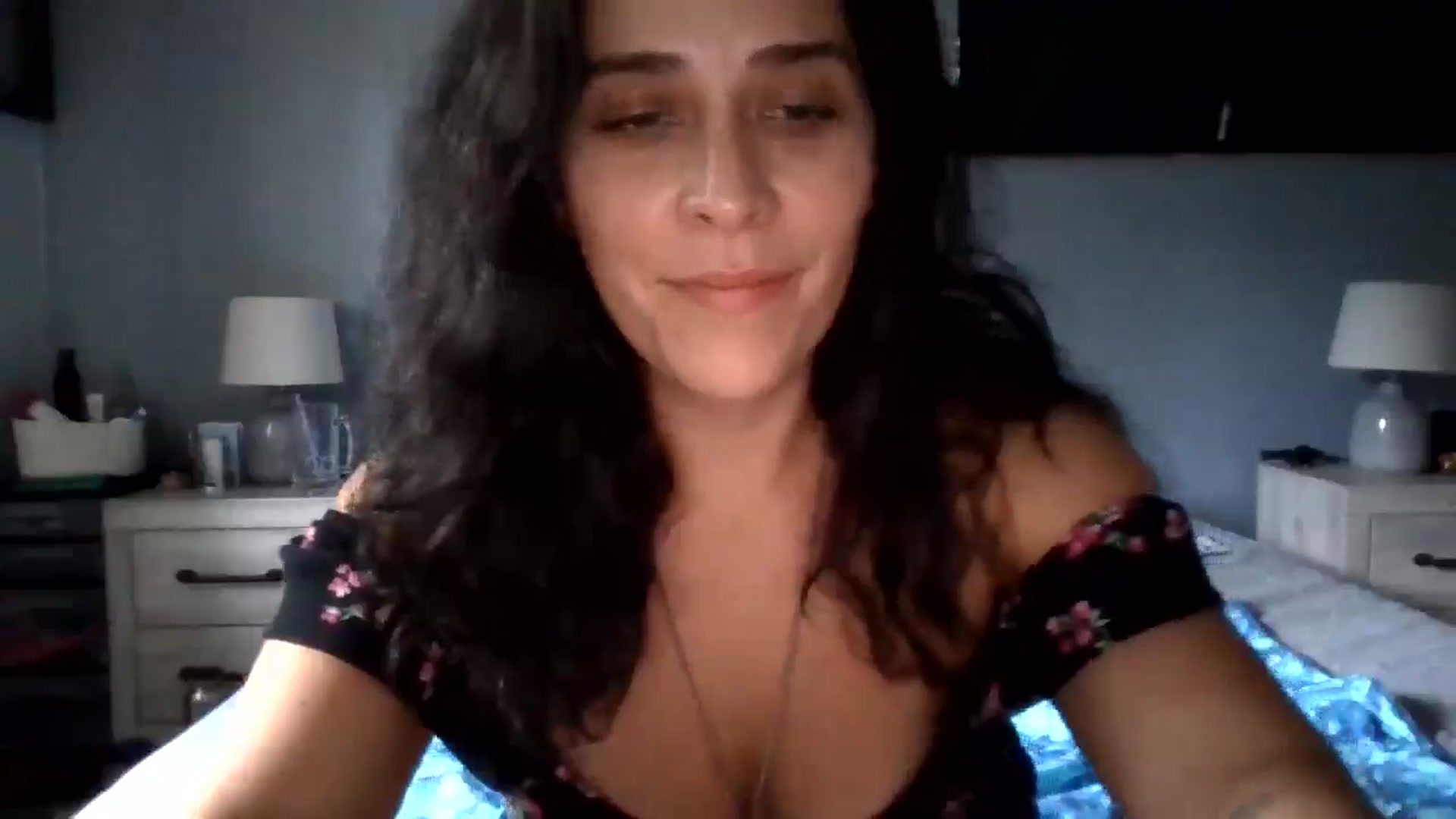 Gallery image thumbnail from Kennedy_River's myfreecams stream on, 08/07/2024, 18:01 image 12 of 20