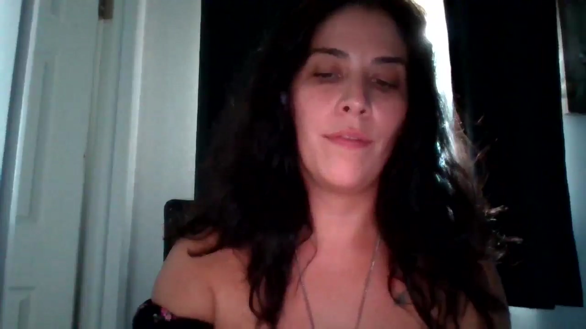 Gallery image thumbnail from Kennedy_River's myfreecams stream on, 08/07/2024, 18:46 image 16 of 20