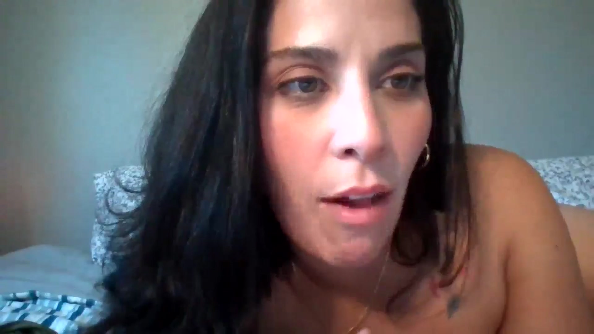 Gallery image thumbnail from Kennedy_River's myfreecams stream on, 08/16/2024, 21:02 image 17 of 20