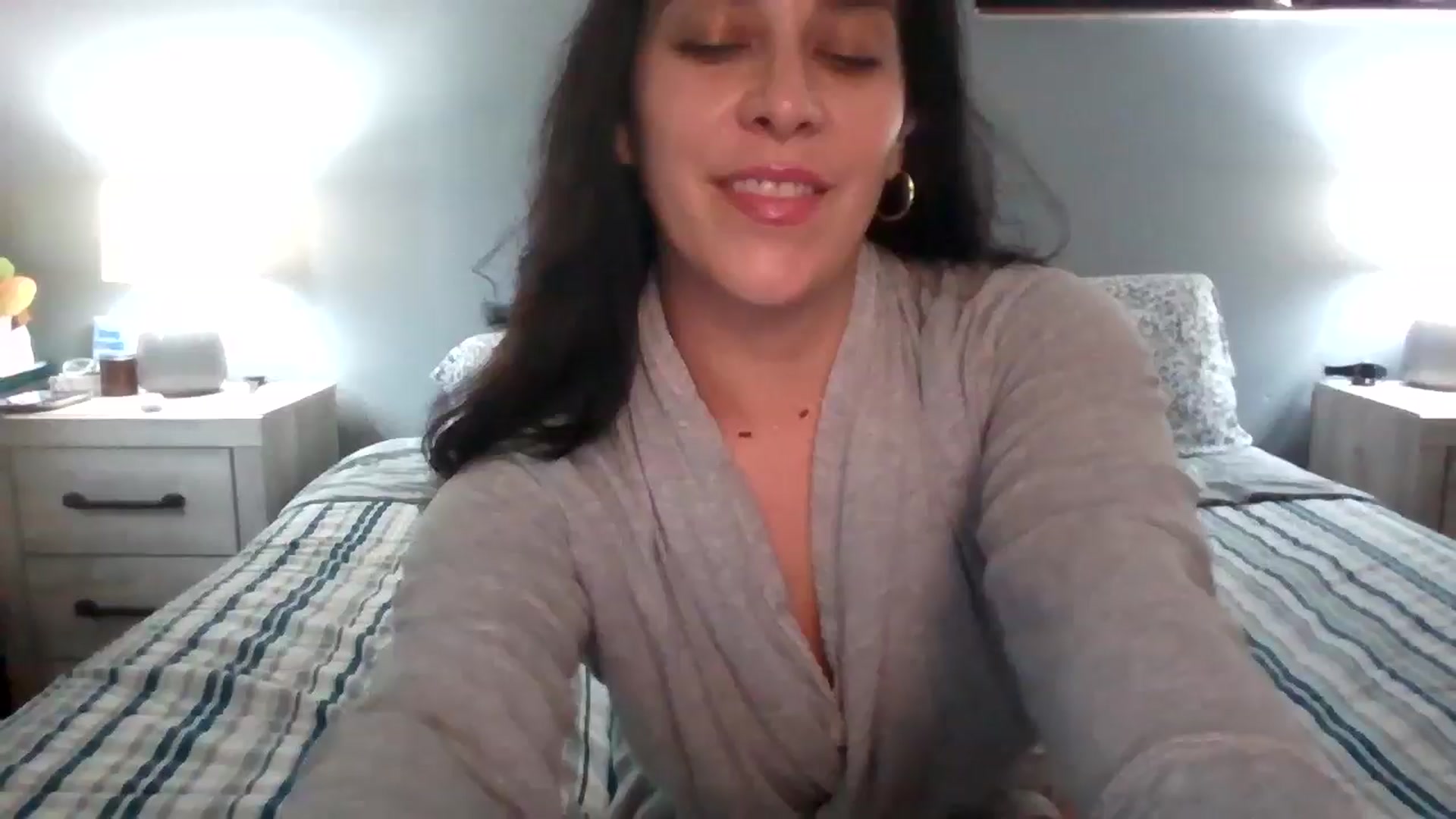Gallery image thumbnail from Kennedy_River's myfreecams stream on, 08/26/2024, 17:32 image 8 of 20