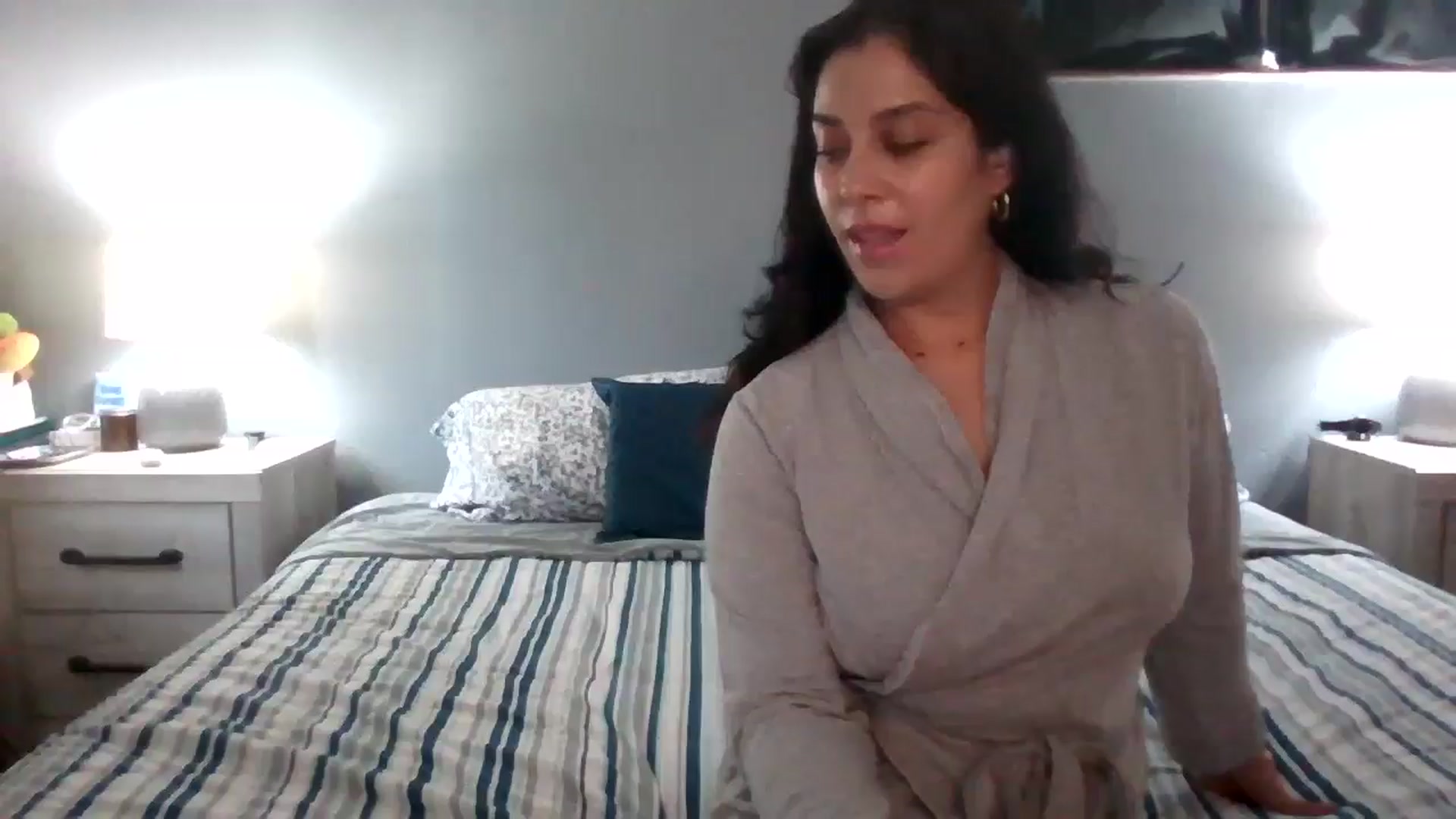 Gallery image thumbnail from Kennedy_River's myfreecams stream on, 08/26/2024, 17:32 image 12 of 20