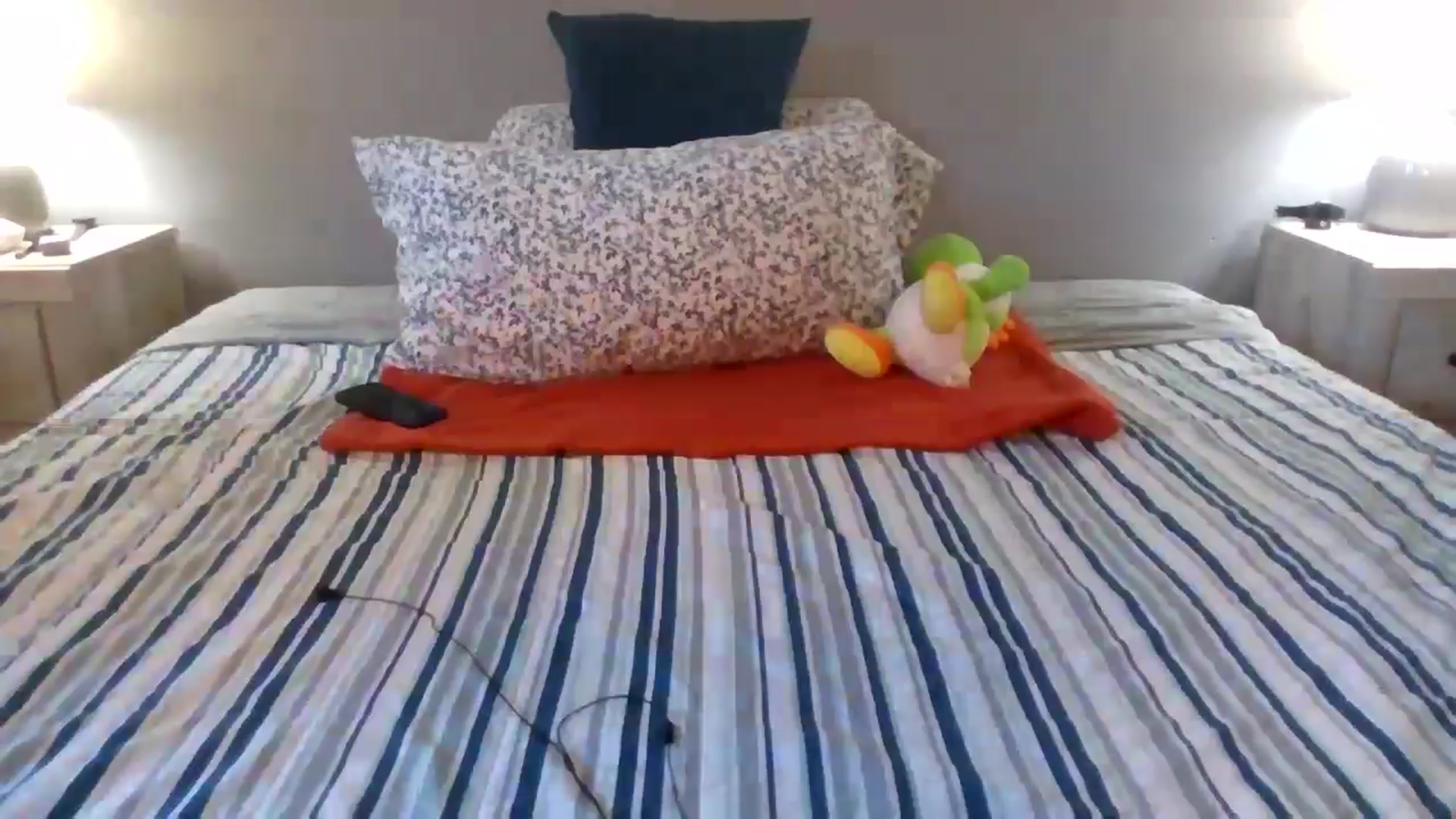 Gallery image thumbnail from Kennedy_River's myfreecams stream on, 08/27/2024, 24:46 image 11 of 20
