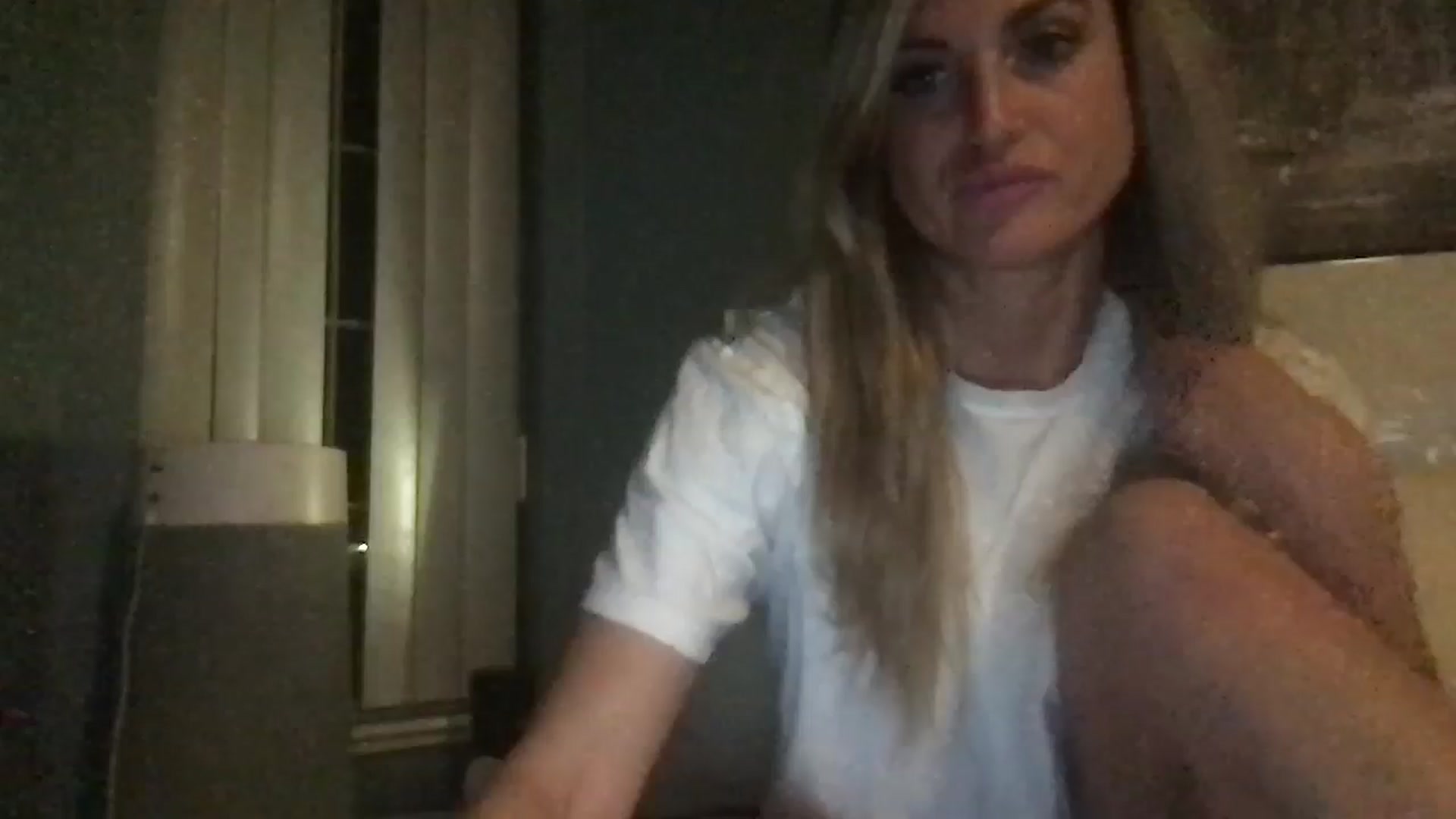 Gallery image thumbnail from Kennyxo's myfreecams stream on, 07/17/2025, 07:41 image 1 of 20