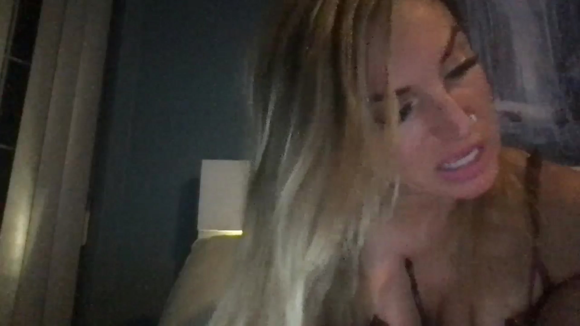 Gallery image thumbnail from Kennyxo's myfreecams stream on, 07/17/2025, 07:41 image 16 of 20